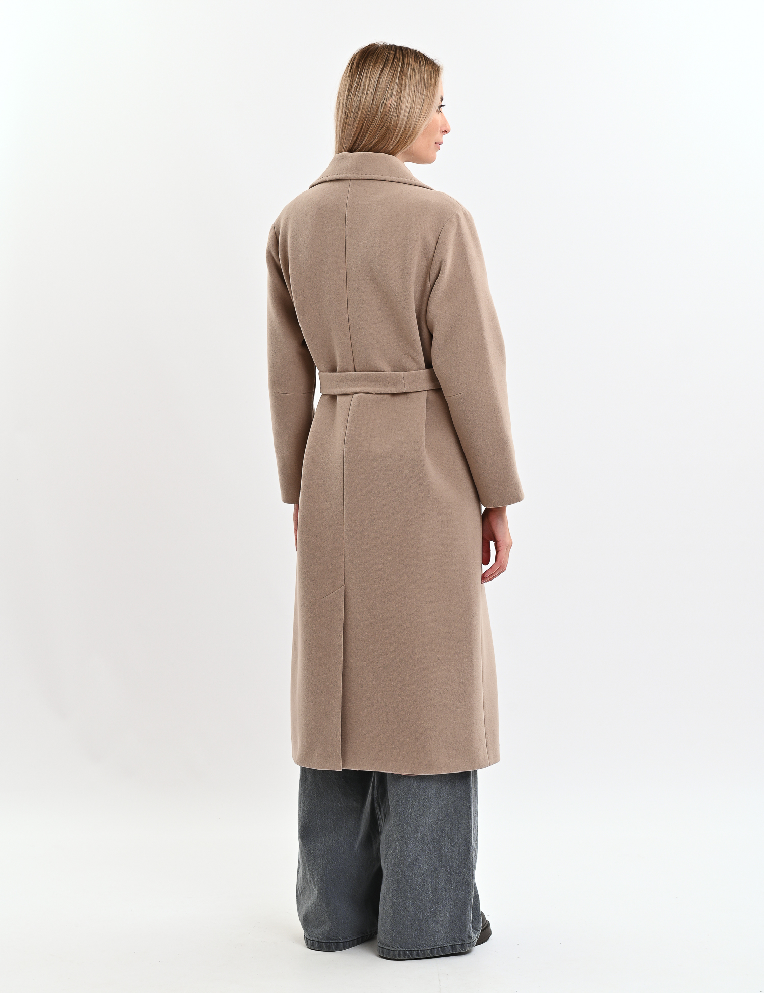 Картинка Пальто бежевий 