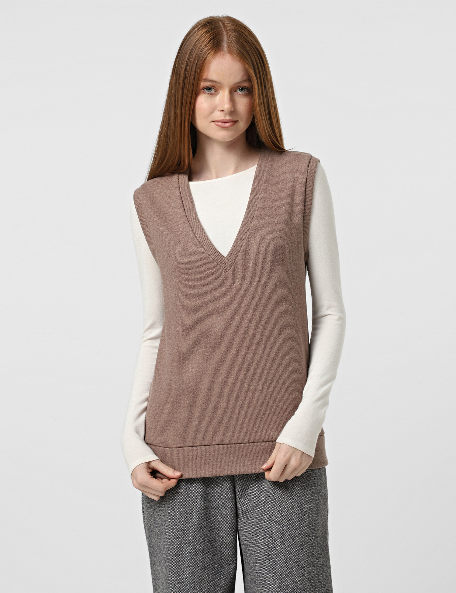 Картинка Жилет бежевий 