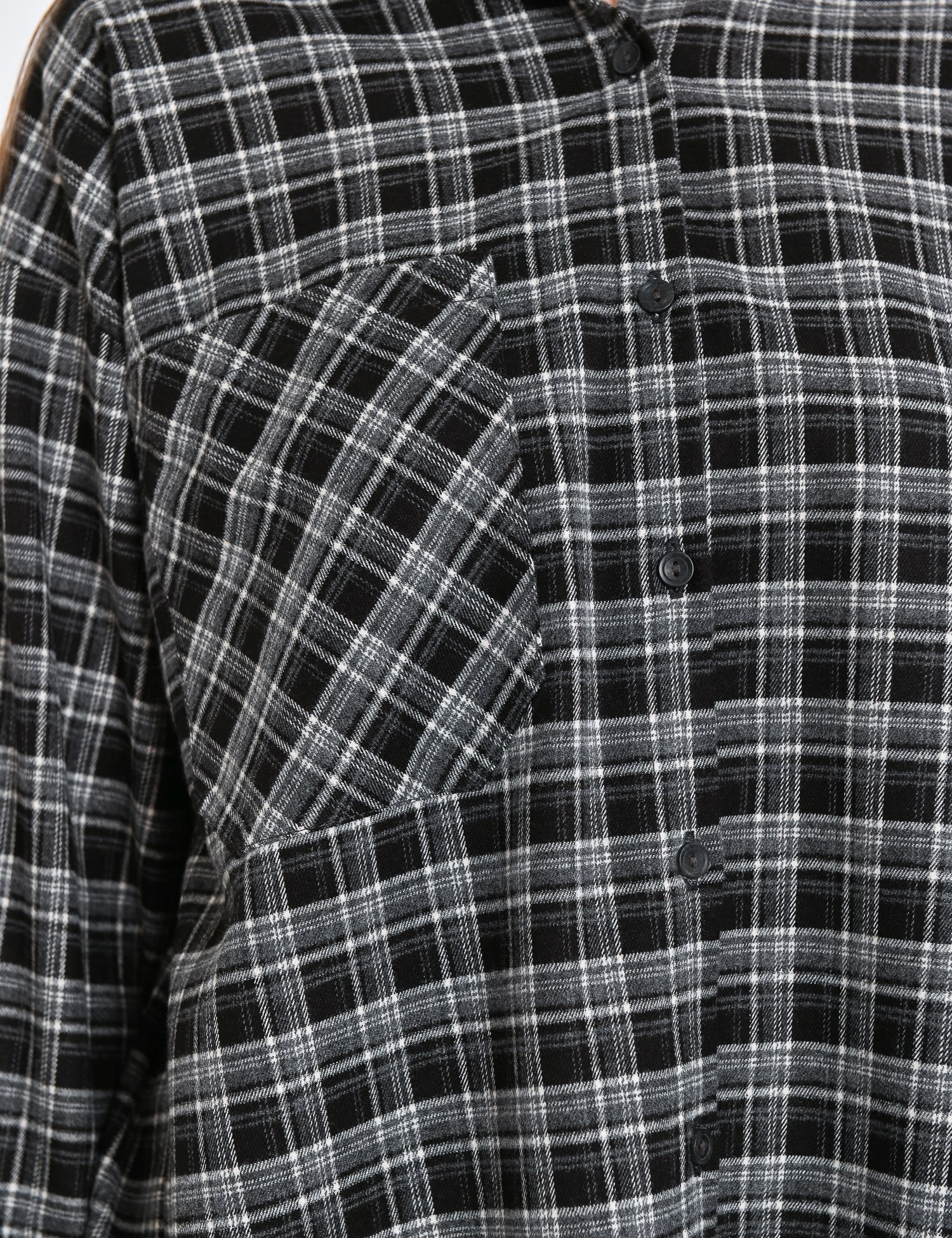 Картинка Сорочка в клітинку з накладною кишенею