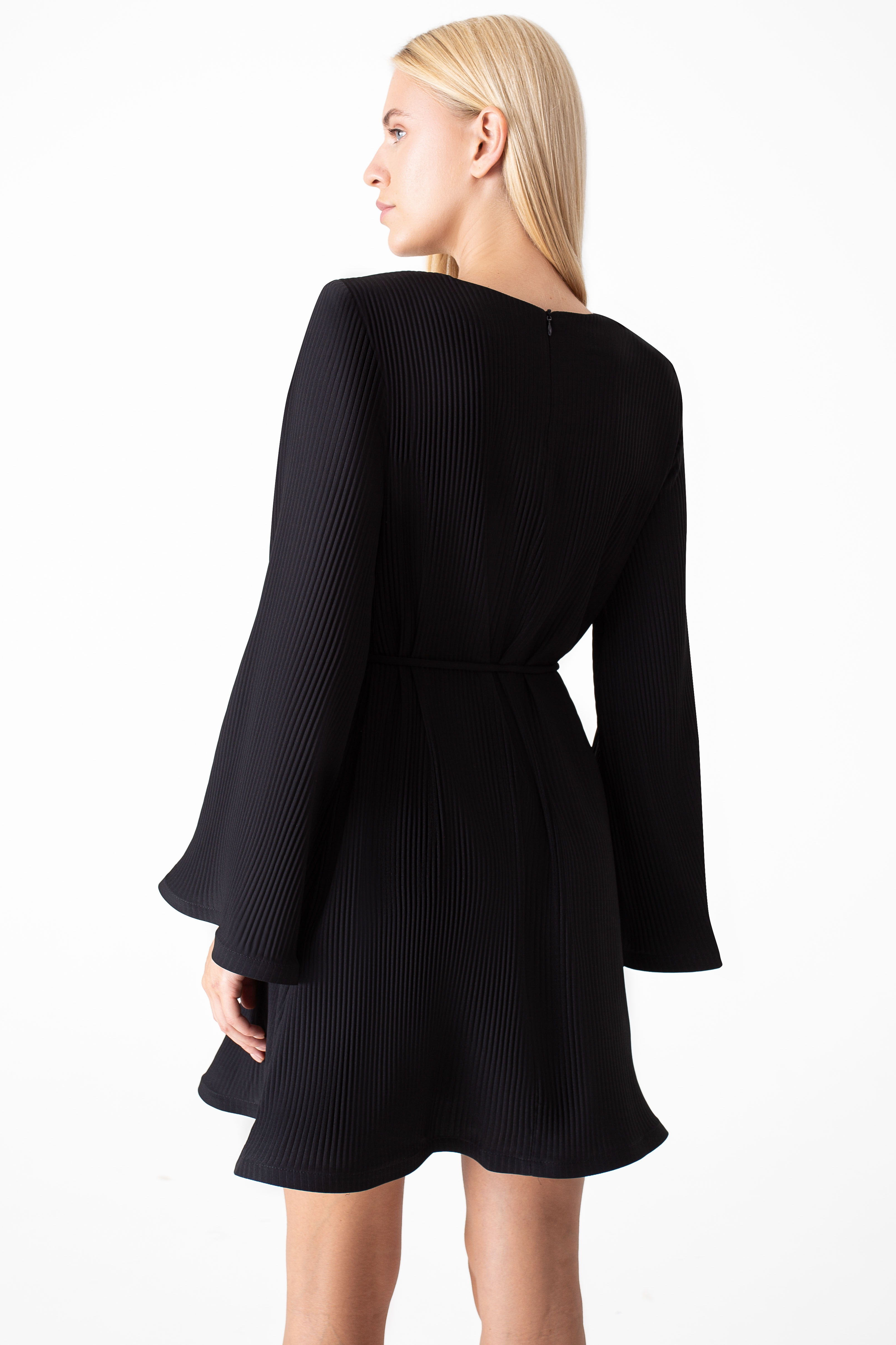 Картинка Сукня міні чорна 