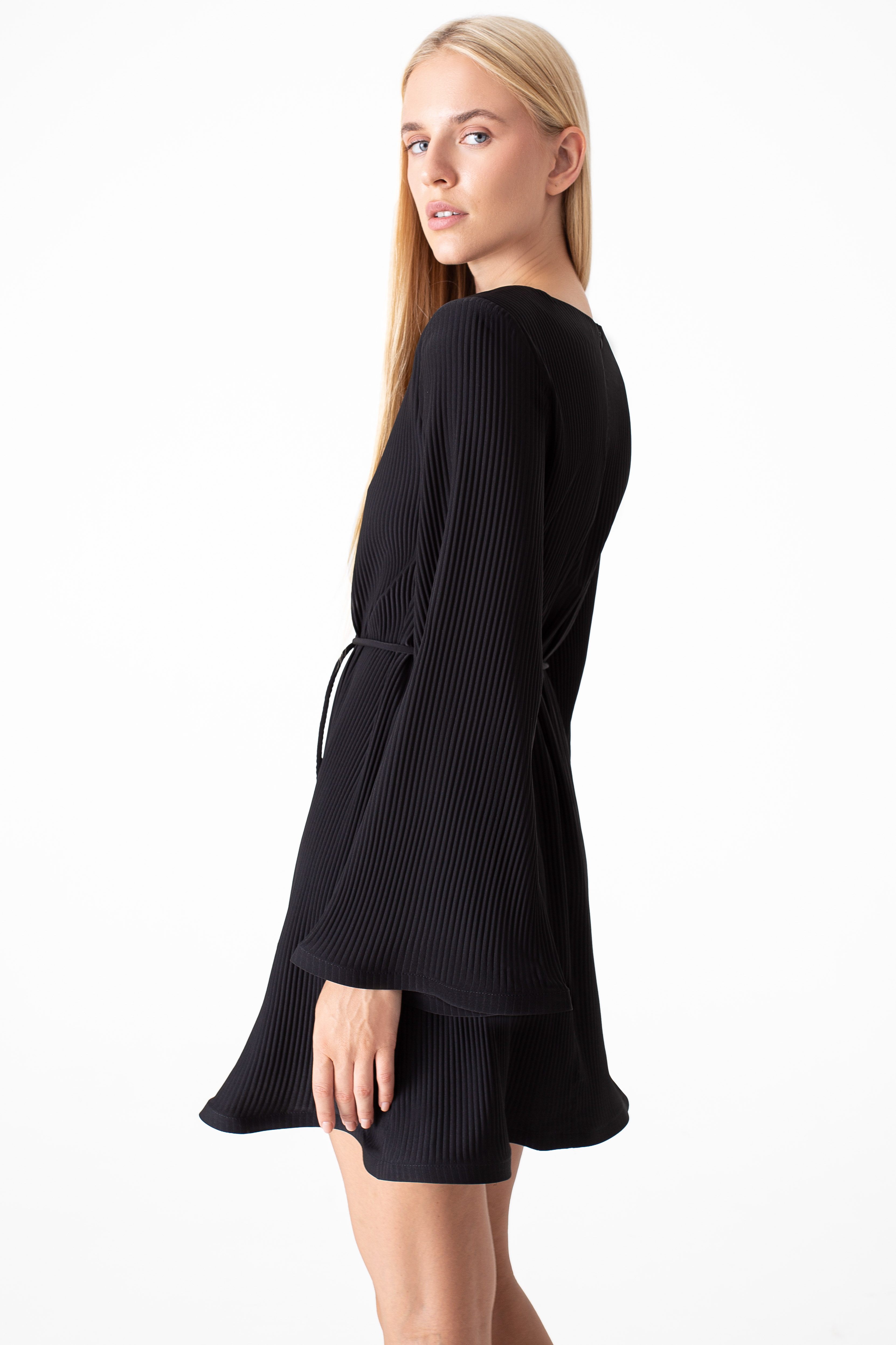 Картинка Сукня міні чорна 