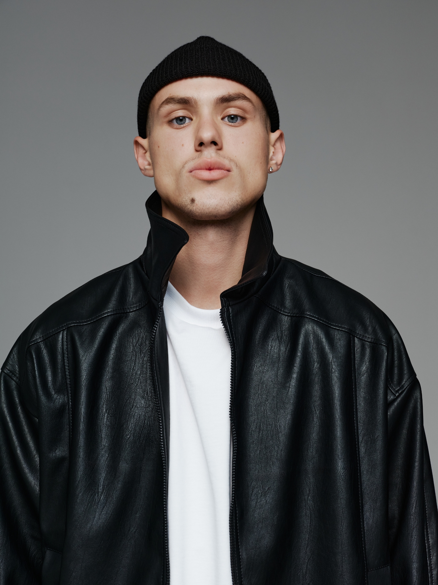 Картинка Куртка чорна