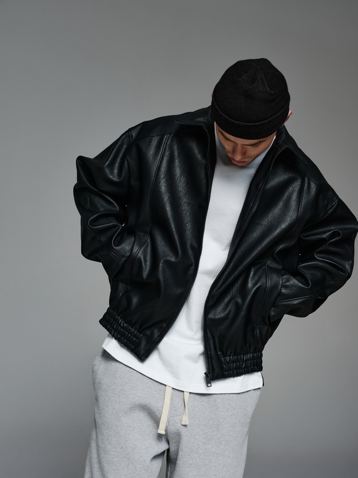 Картинка Куртка чорна