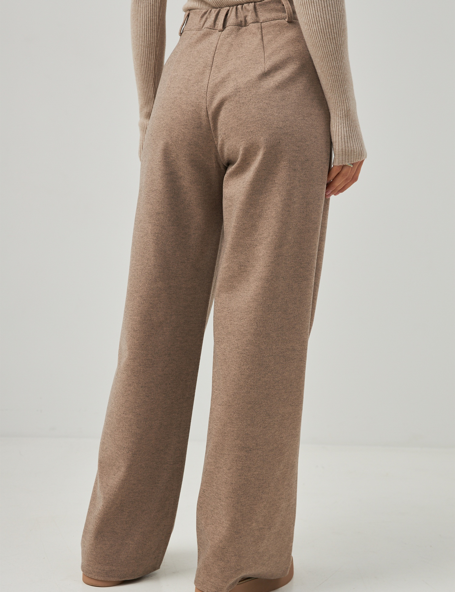 Картинка Брюки бежеві