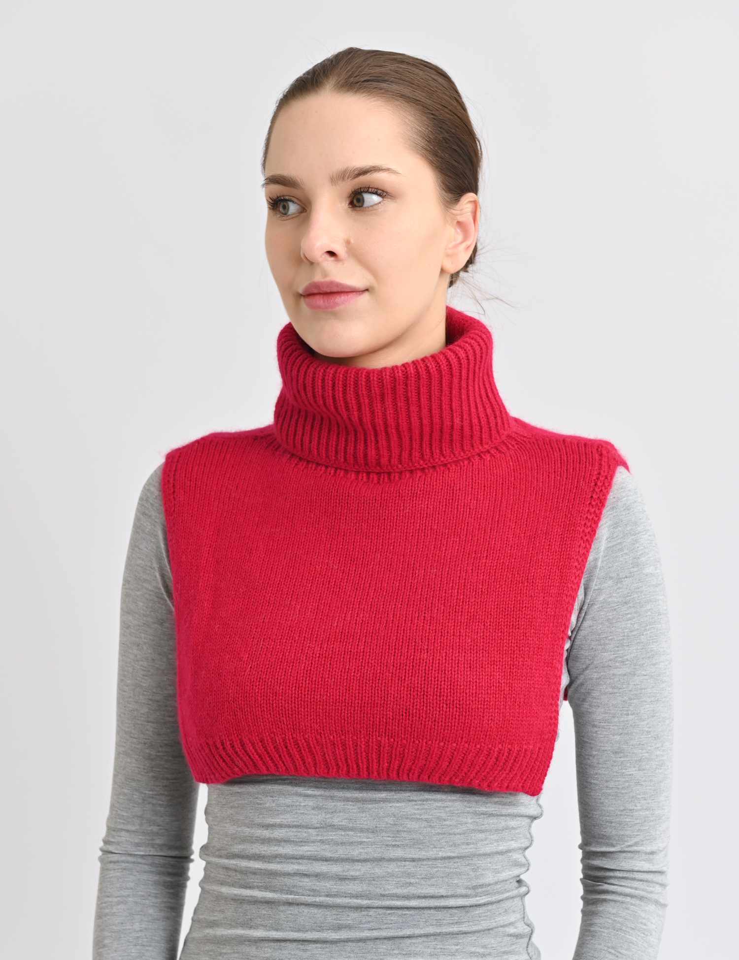 Картинка В'язаний комір-снуд із високою горловиною червоний