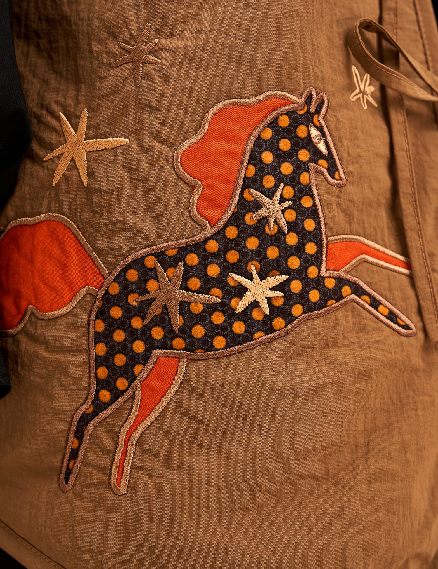 Картинка Жилетка коричнева