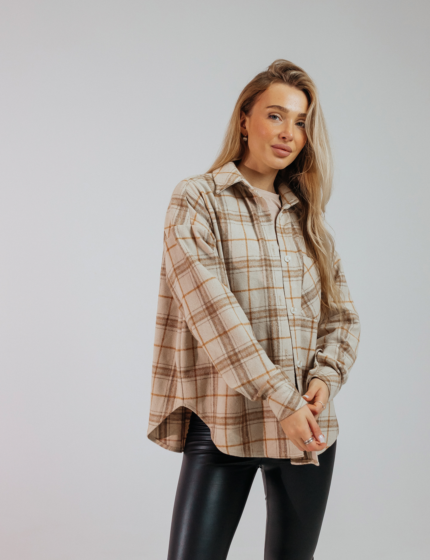 Картинка Сорочка в клітинку бежева з помаранчевим