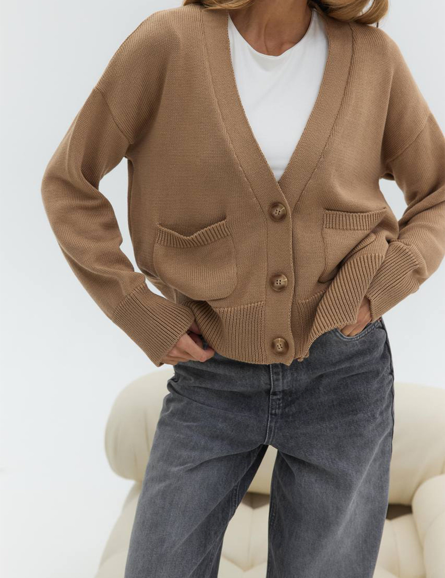 Картинка Кардиган бежевий