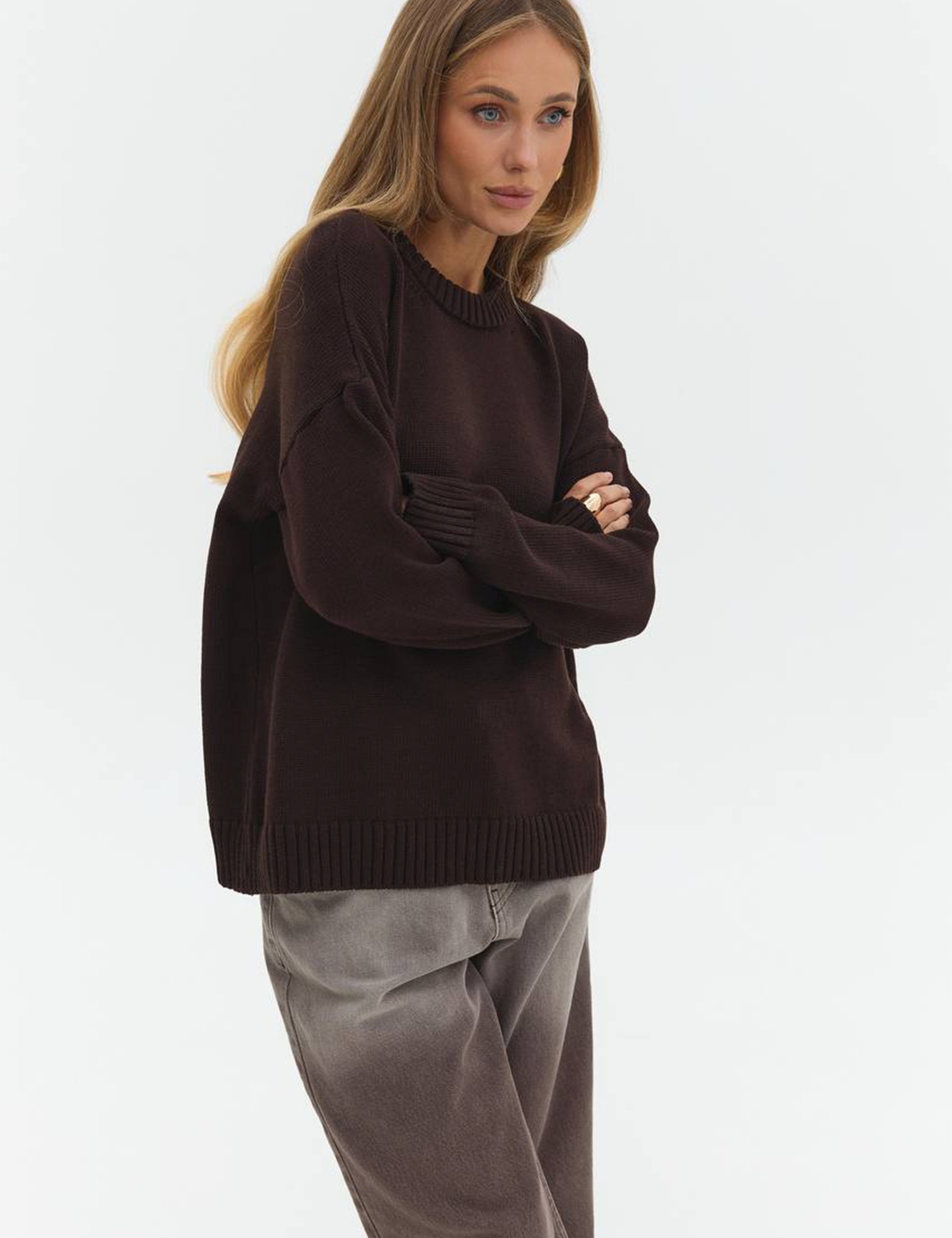 Картинка Светр коричневий