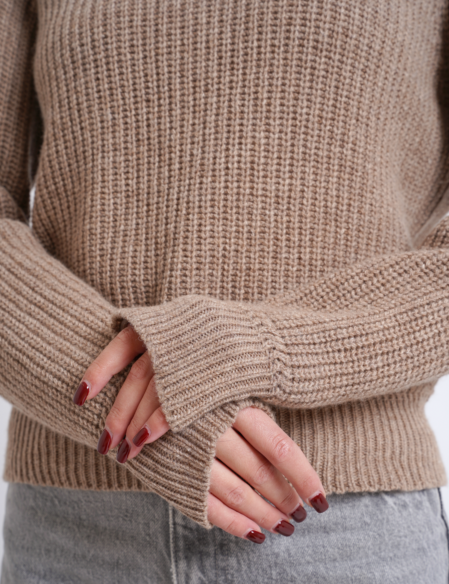 Картинка Светр бежевий