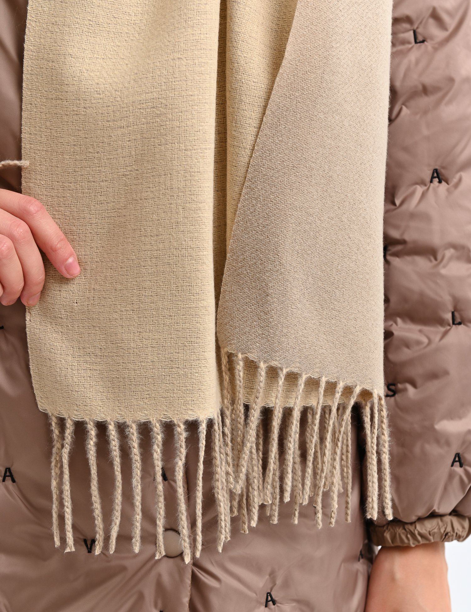 Шарф бежевий Картинка Шарф бежевий