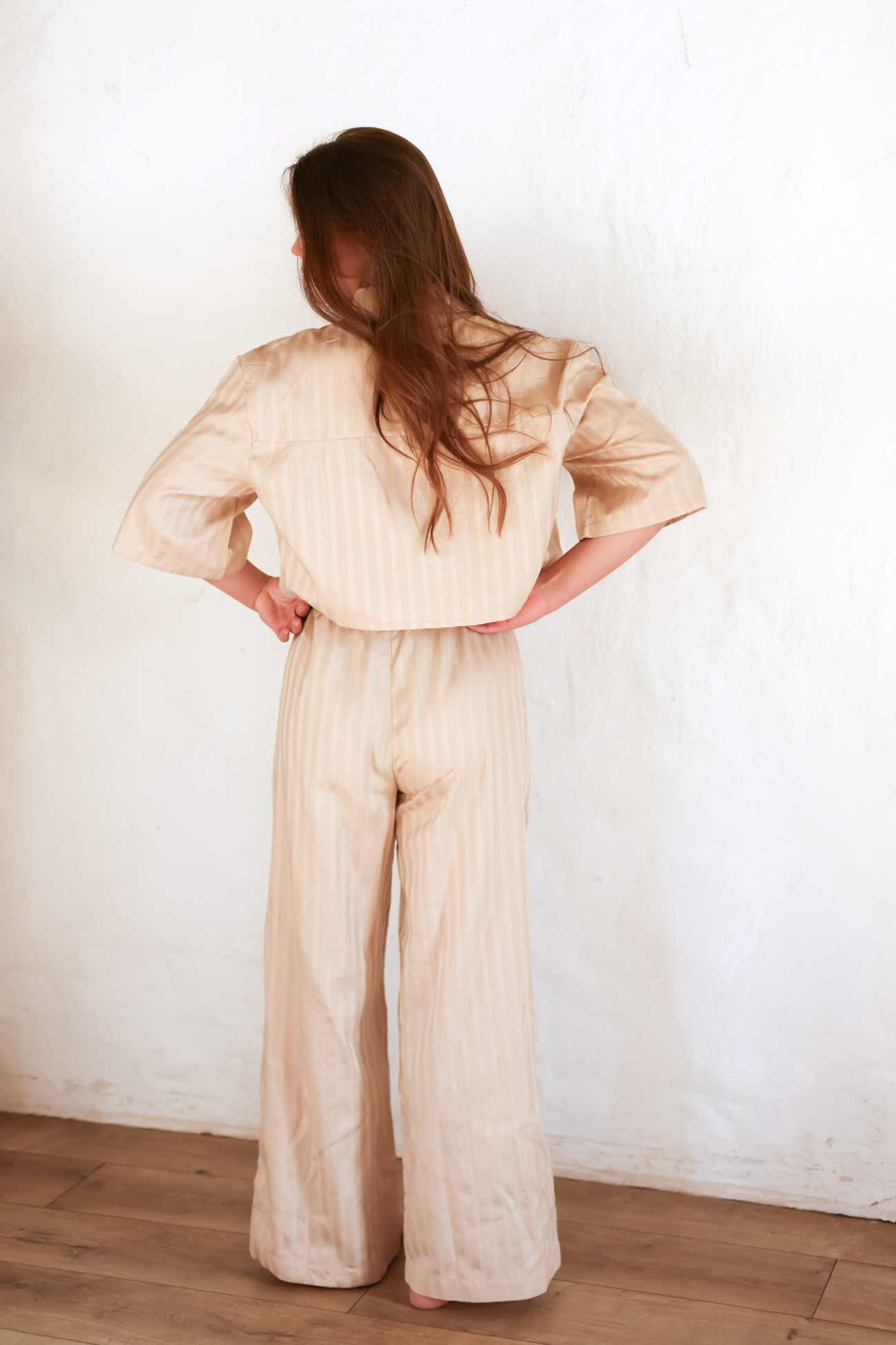 Картинка Піжама бежева