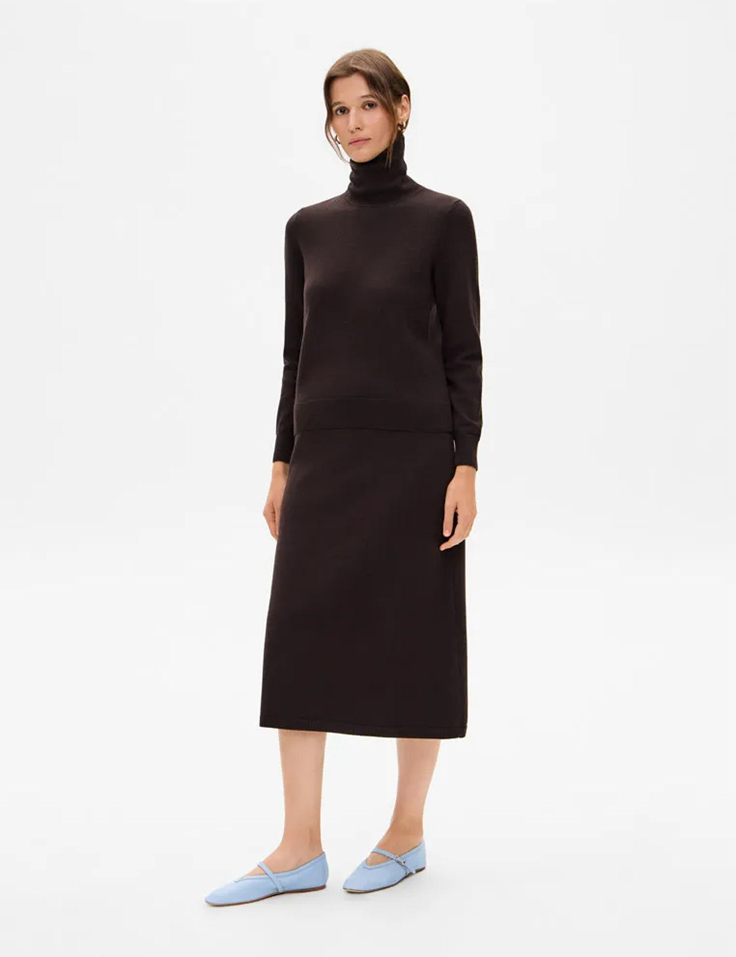 Картинка Жіноча темно-коричнева трикотажна спідниця міді з кашеміром