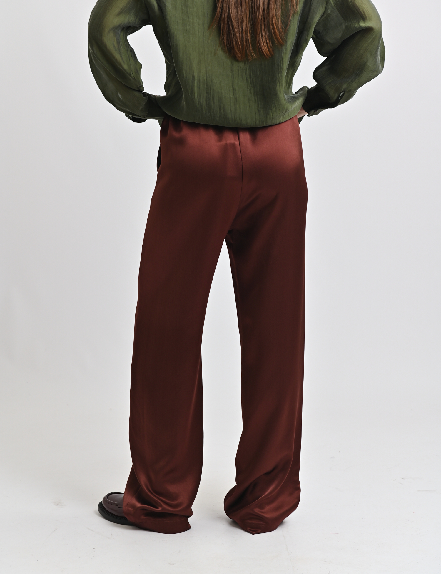 Картинка Штани темно-коричневі