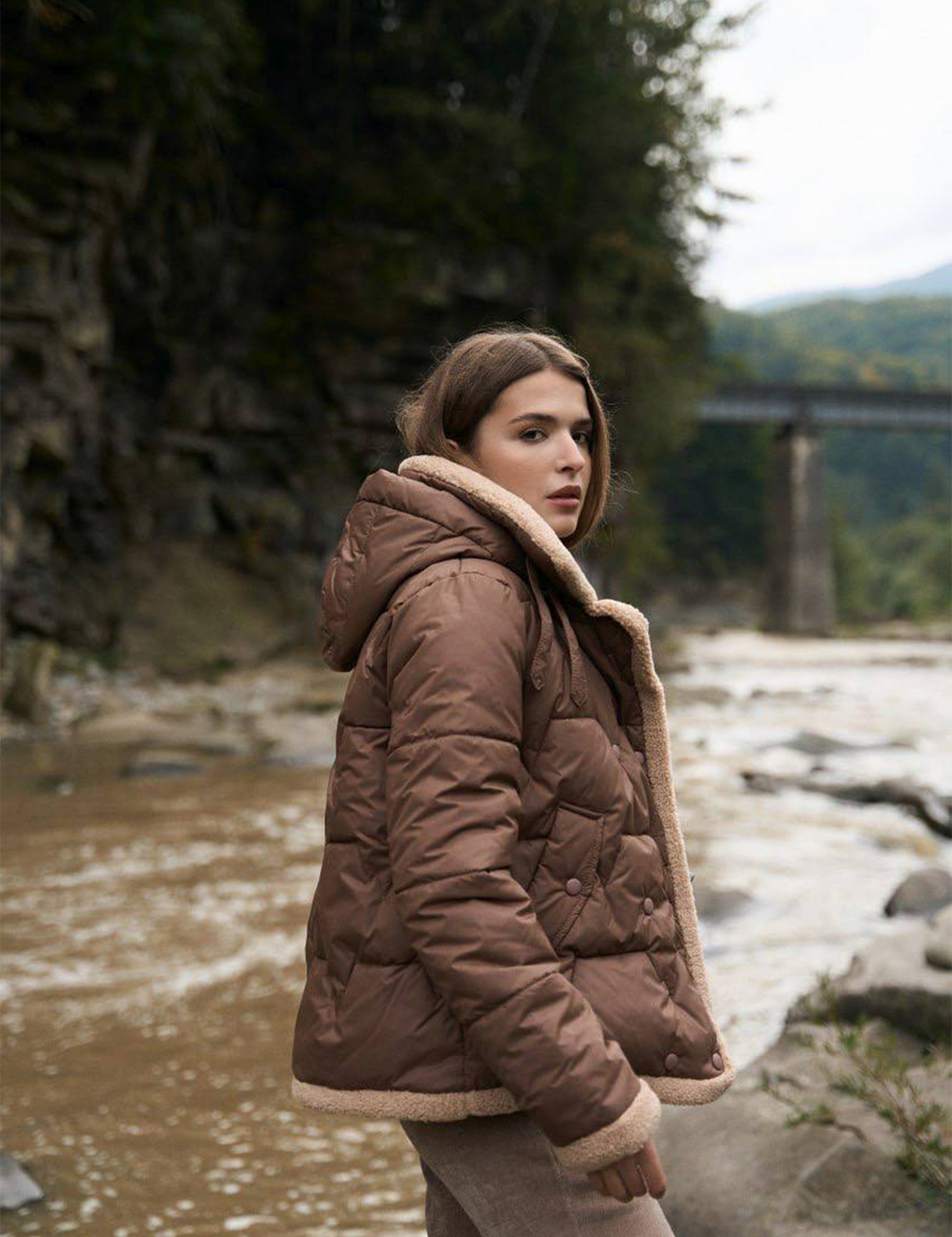 Картинка Куртка коричнева