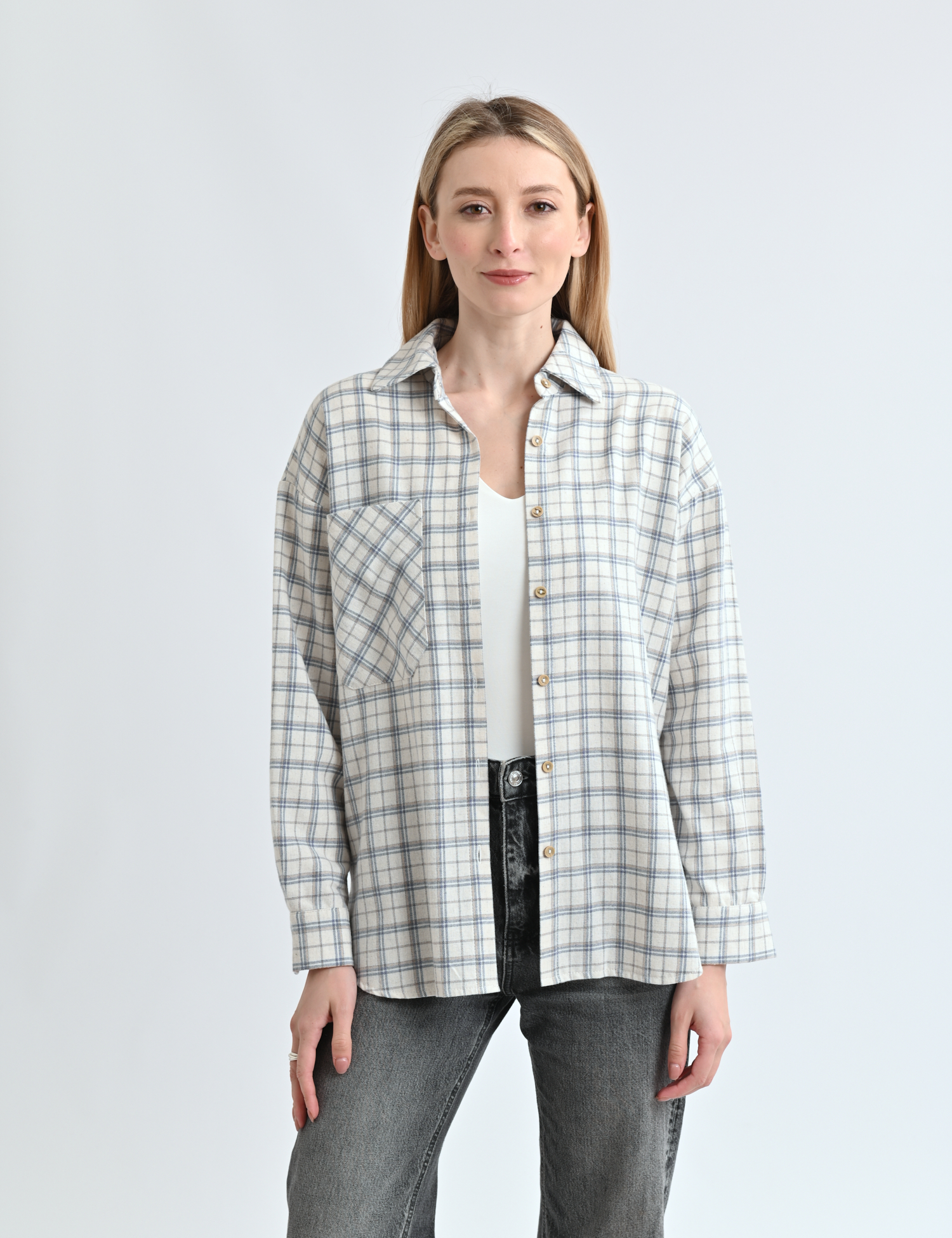 Картинка Сорочка у клітинку прямого крою