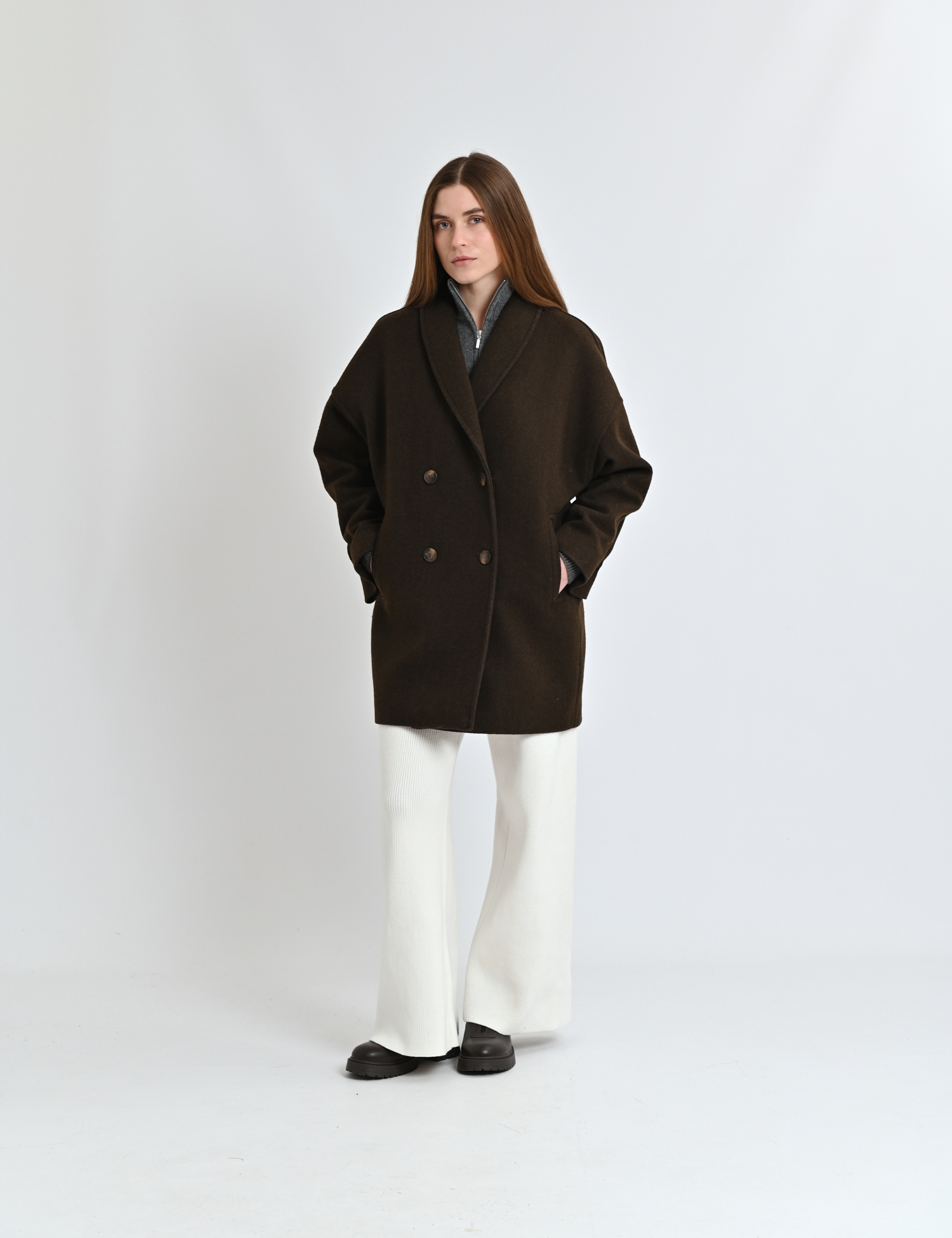 Картинка Пальто темно-коричневе