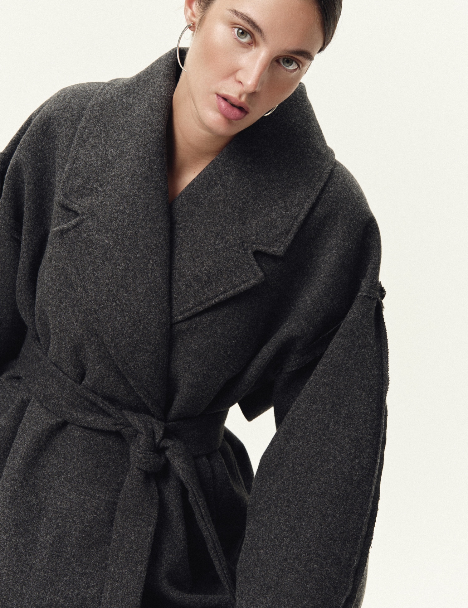 Картинка Пальто коротке сіре