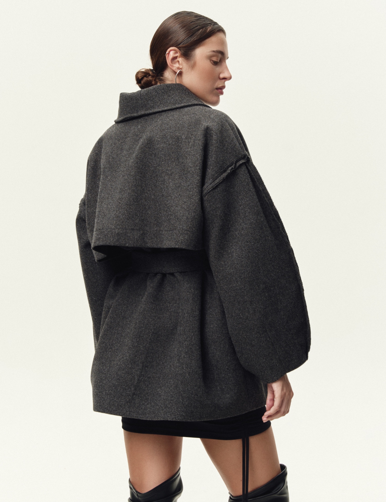 Картинка Пальто коротке сіре