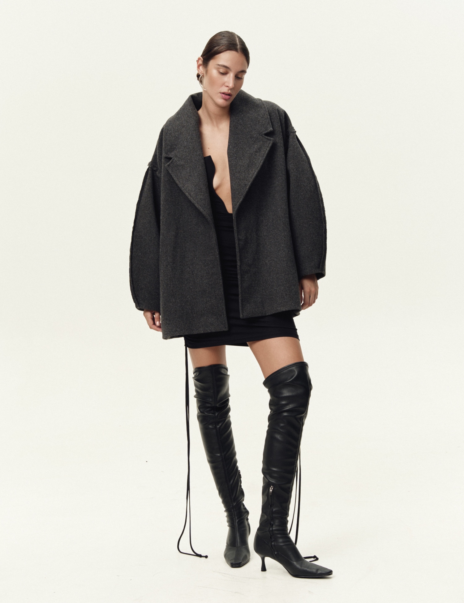 Картинка Пальто коротке сіре