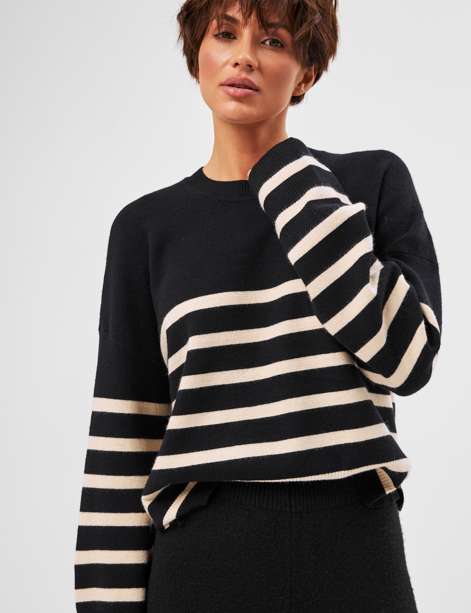 Картинка Светр чорний