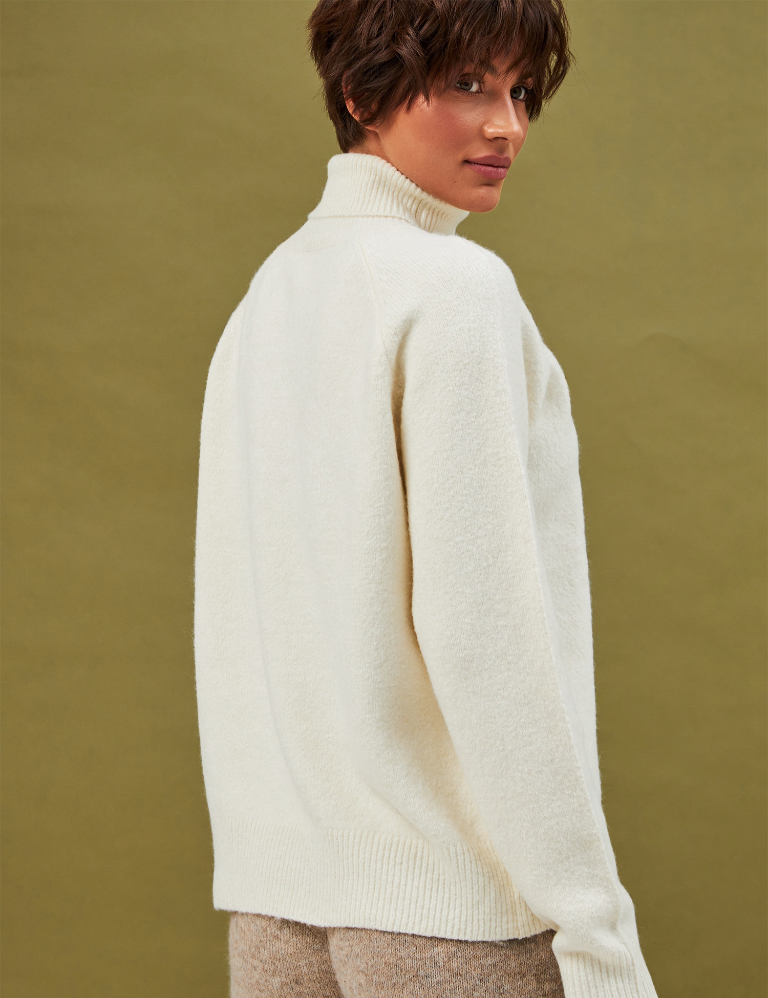 Картинка Светр білий