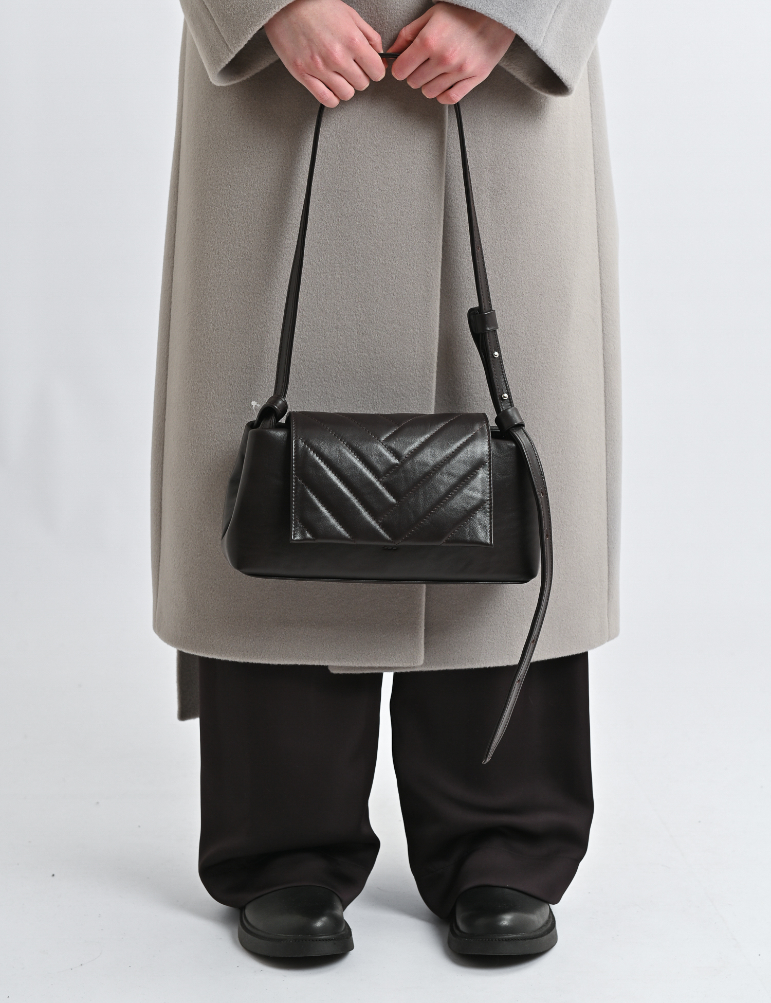 Картинка Сумка темно-коричнева