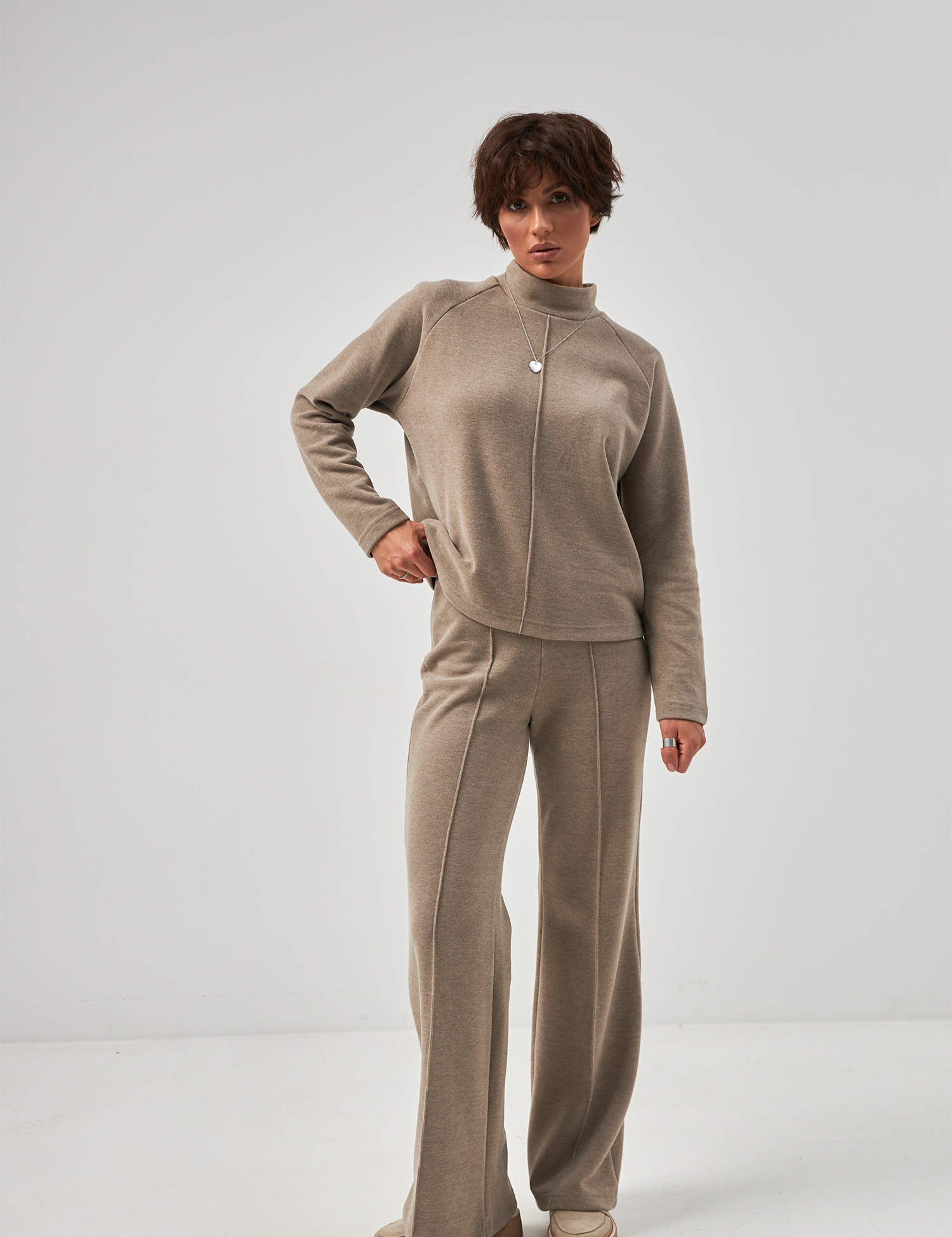 Картинка Штани бежеві