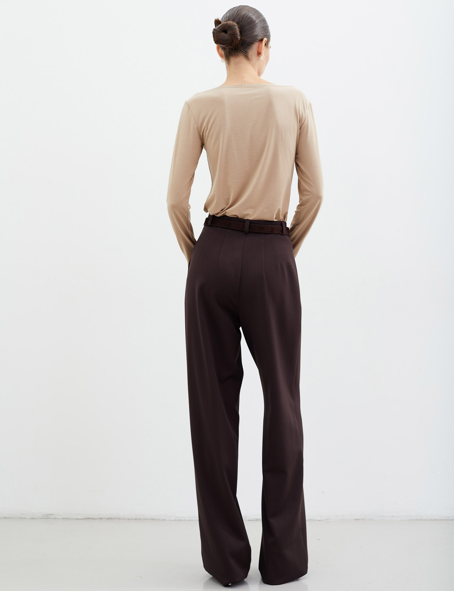 Картинка Брюки темно-коричневі