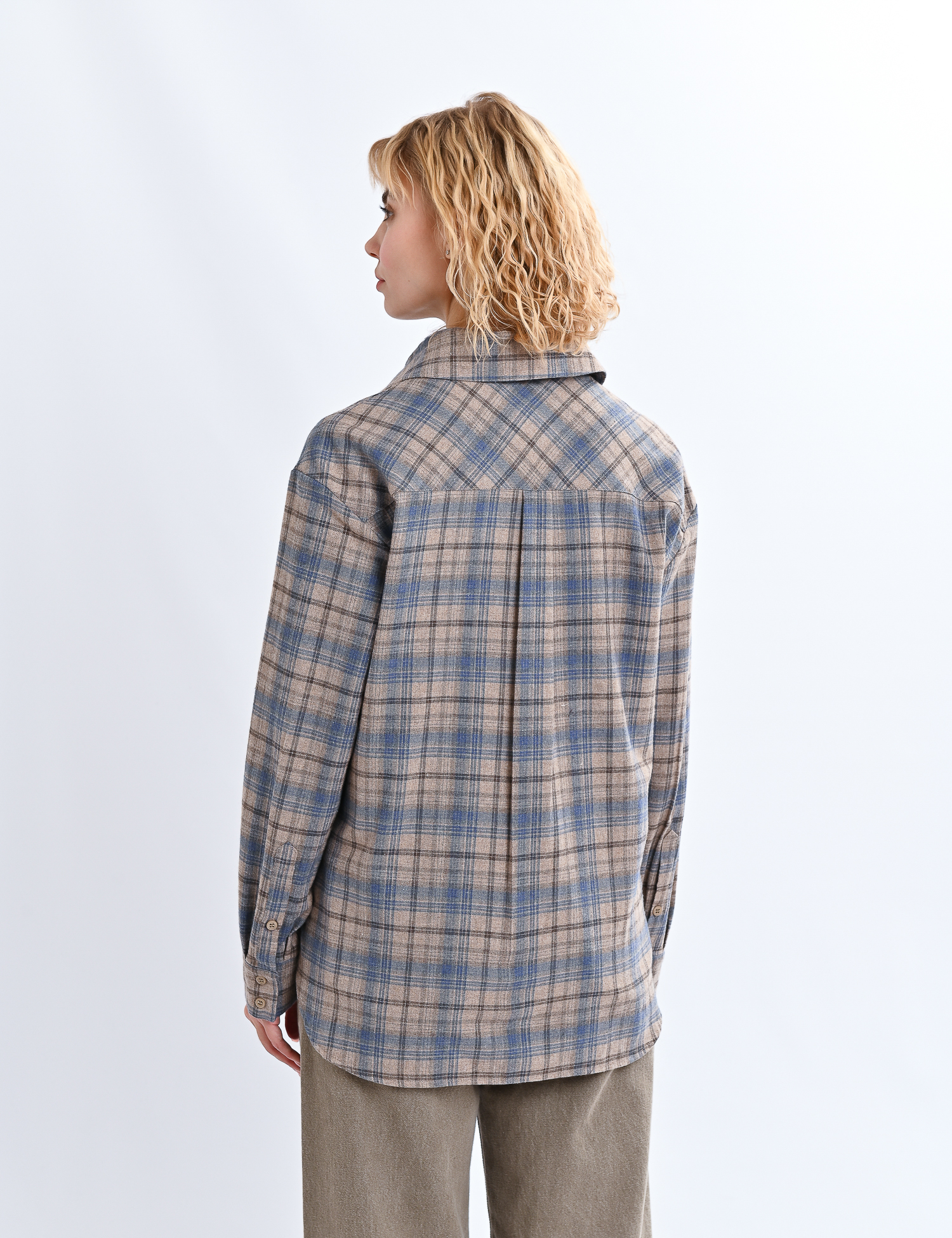 Картинка Сорочка бежева