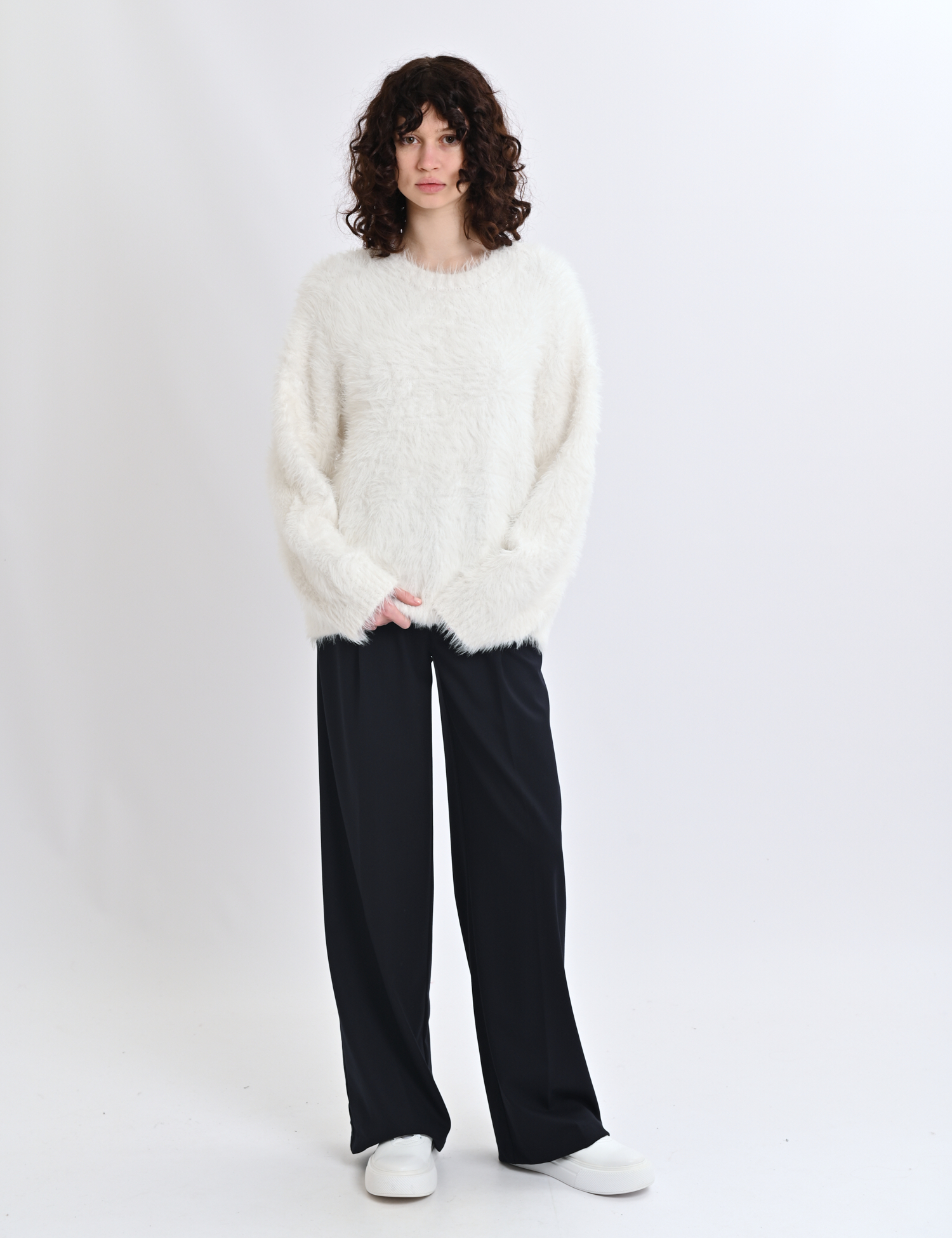 Картинка Светр білий