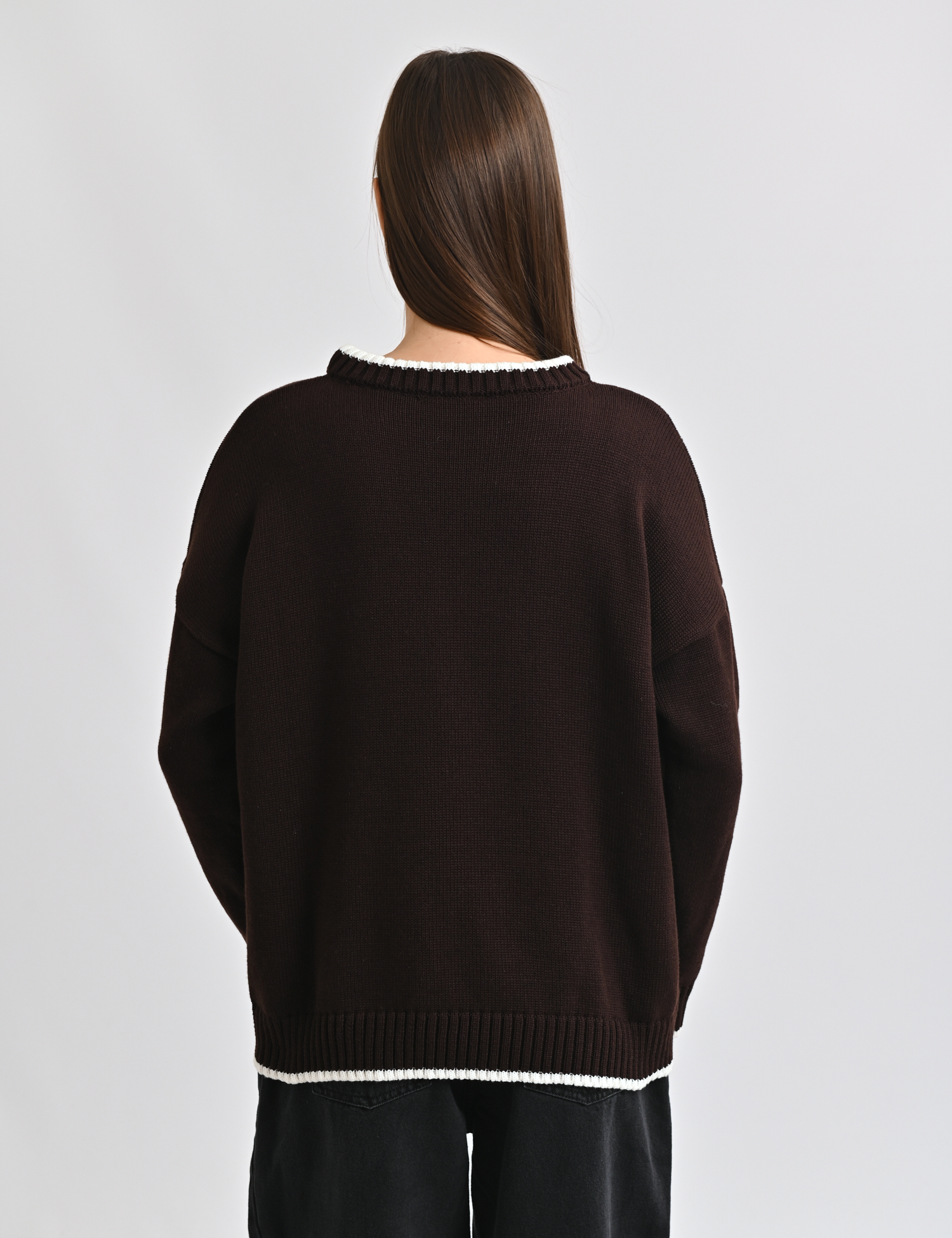 Картинка Светр коричневий