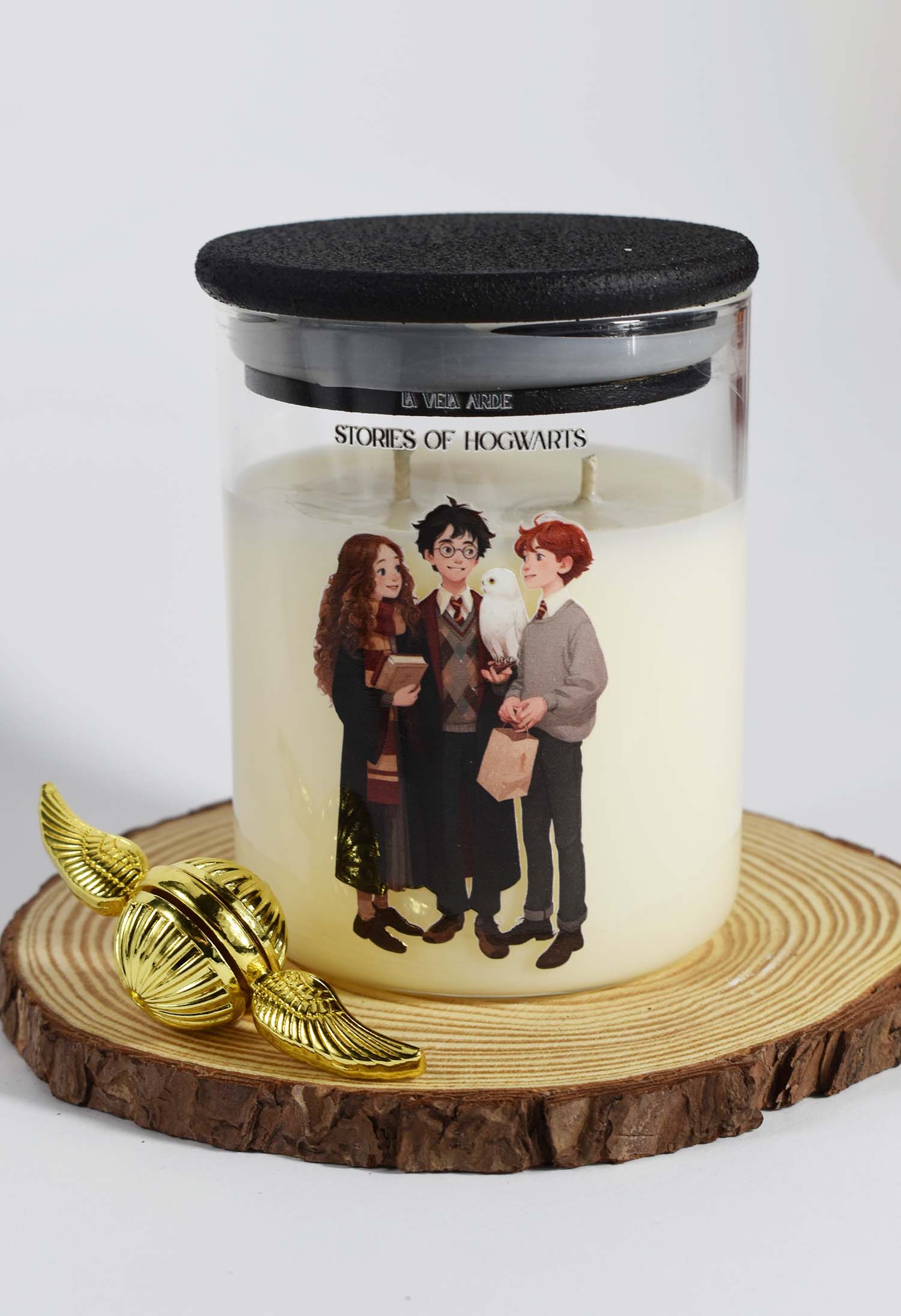 Картинка Свічка "Stories of Hogwarts" з ароматом - бузиновий нектар