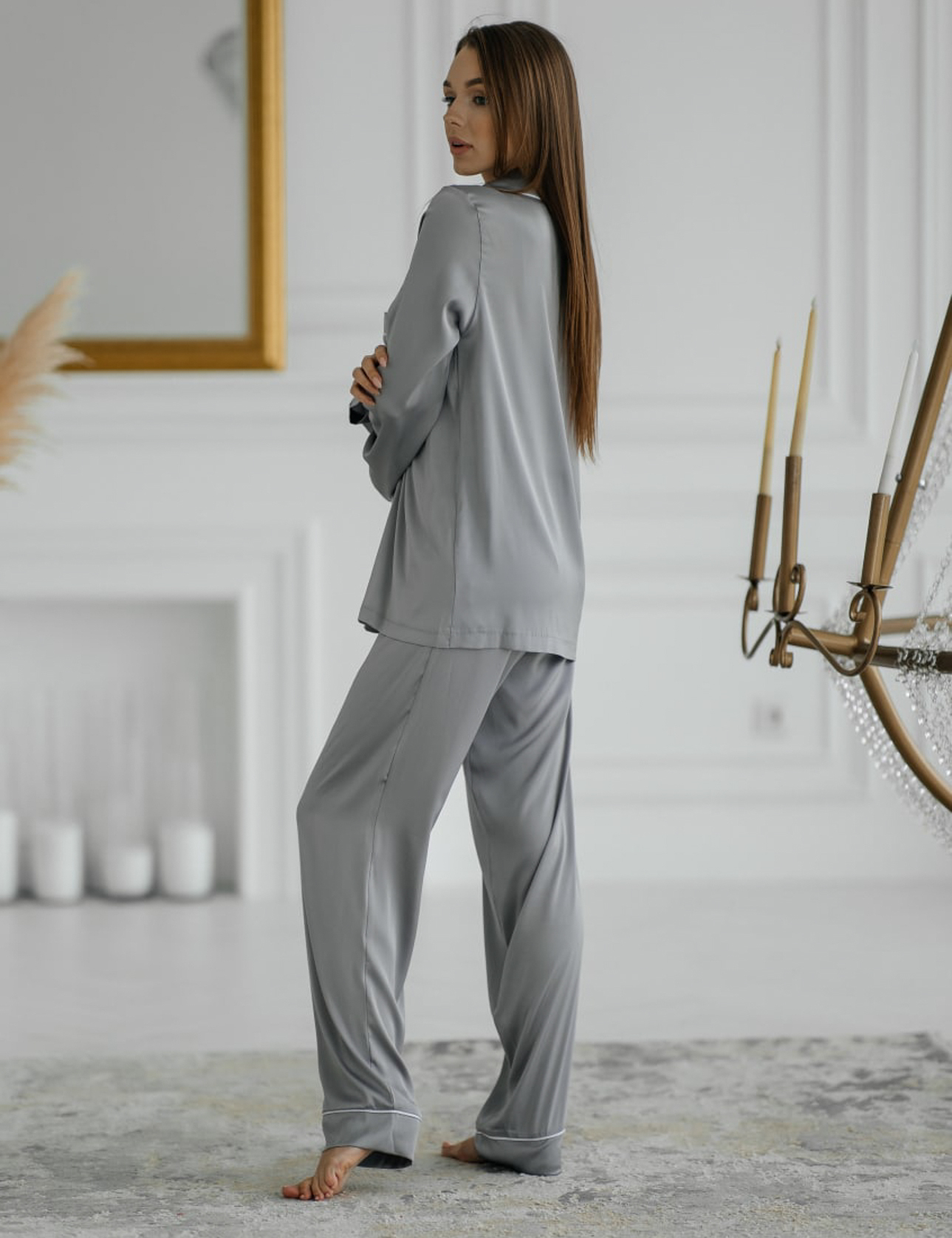 Картинка Піжама срібного кольору