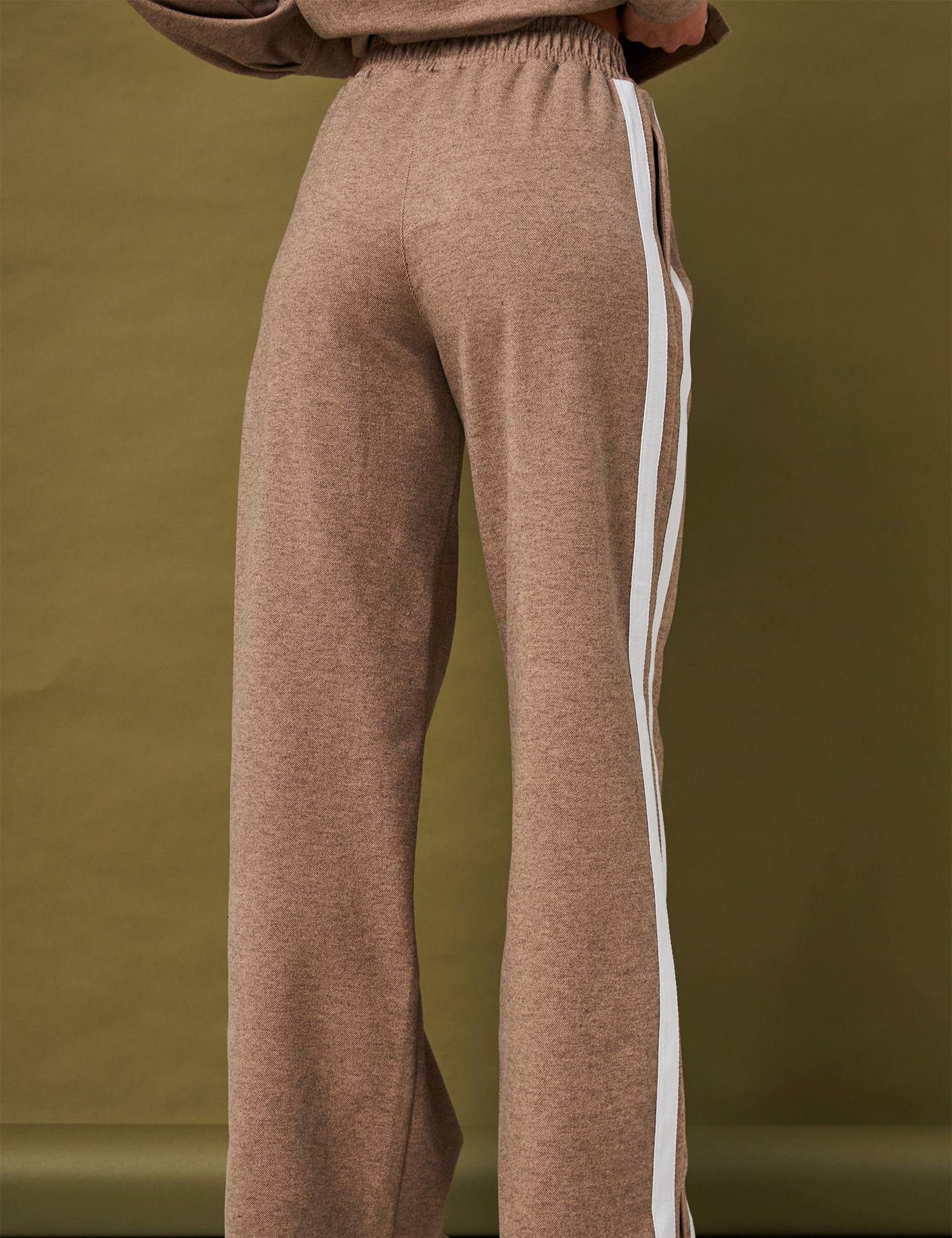 Картинка Штани бежеві