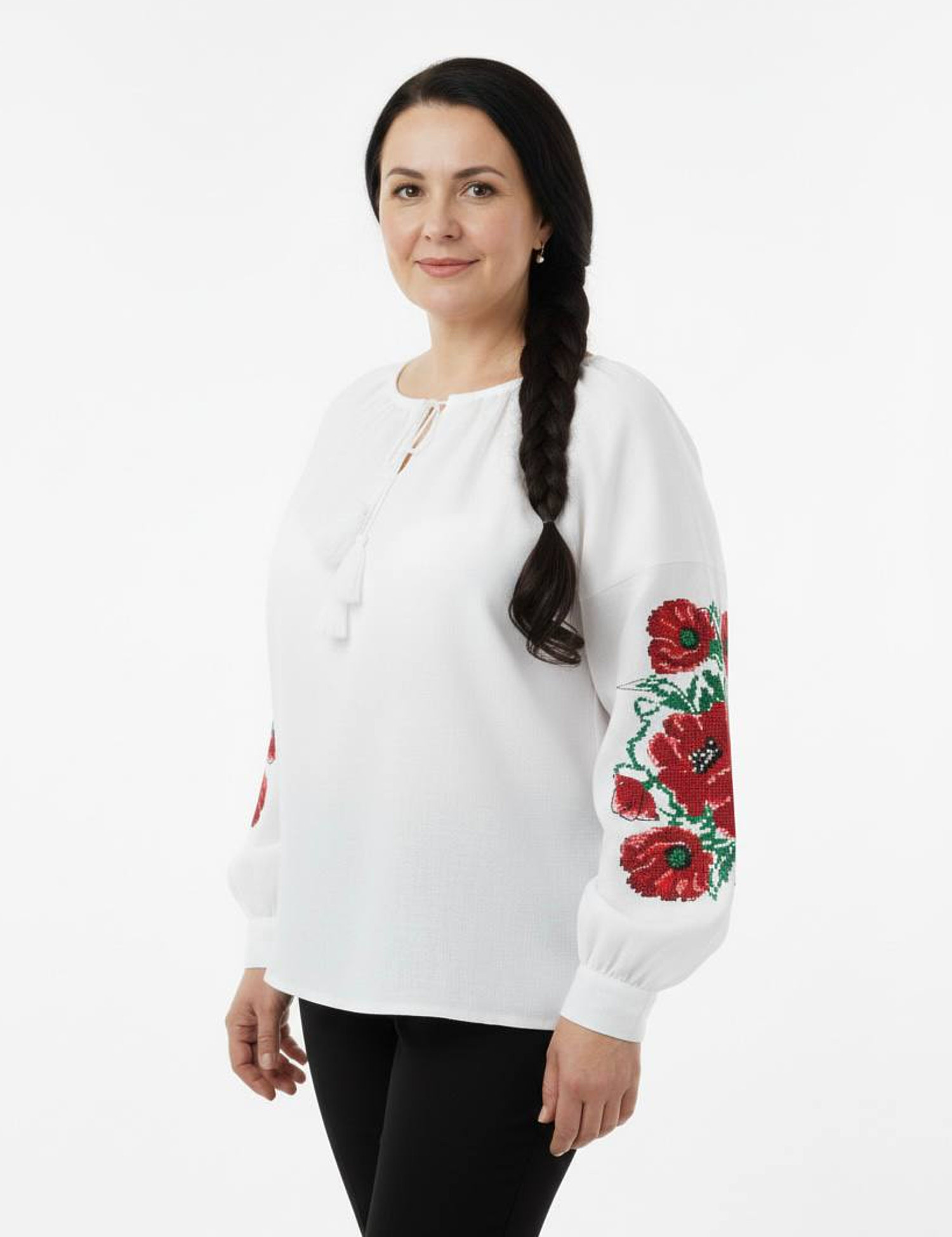 Картинка Вишиванка з вільним силуетом та м’якими об’ємними рукавами