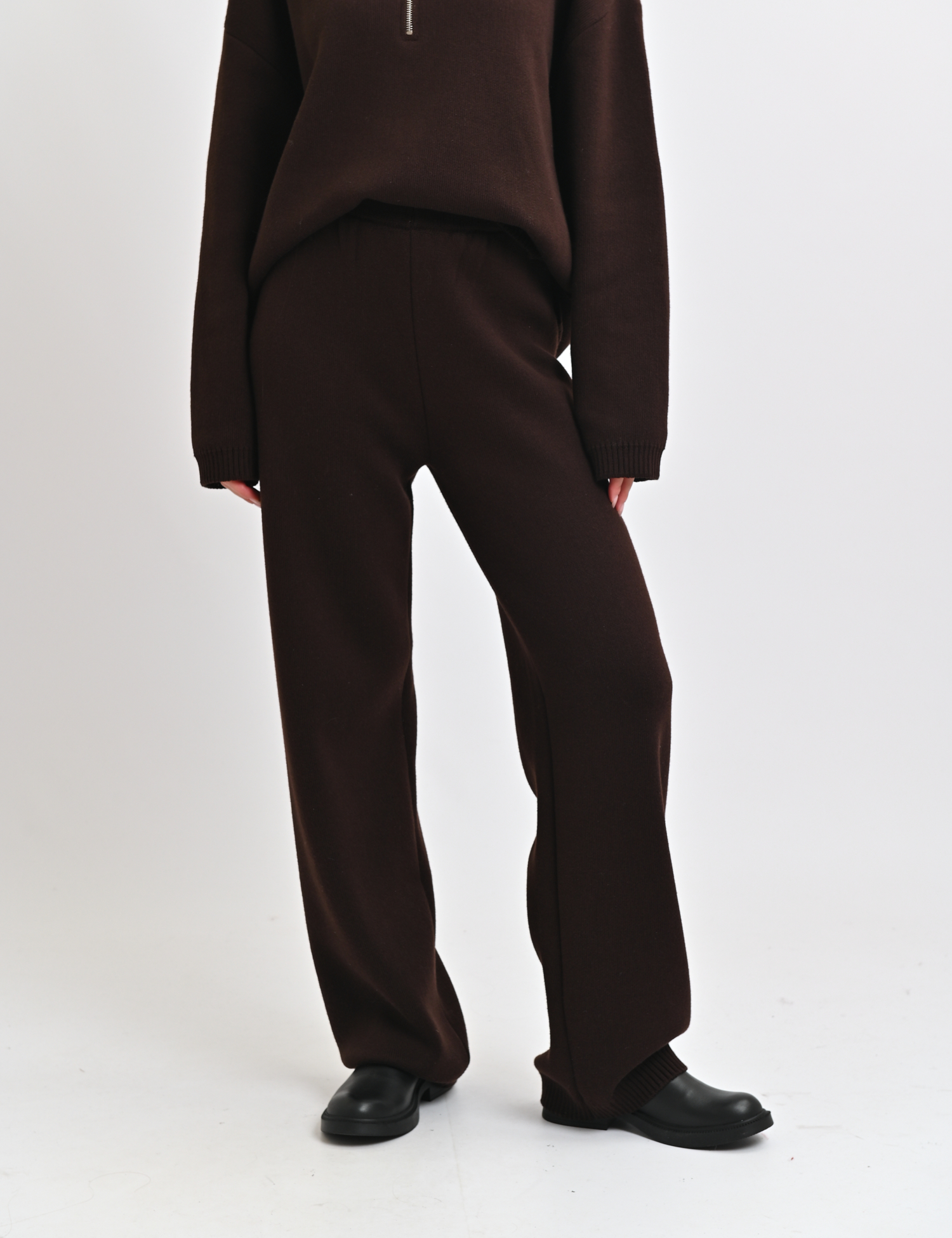 Картинка Штани коричневі