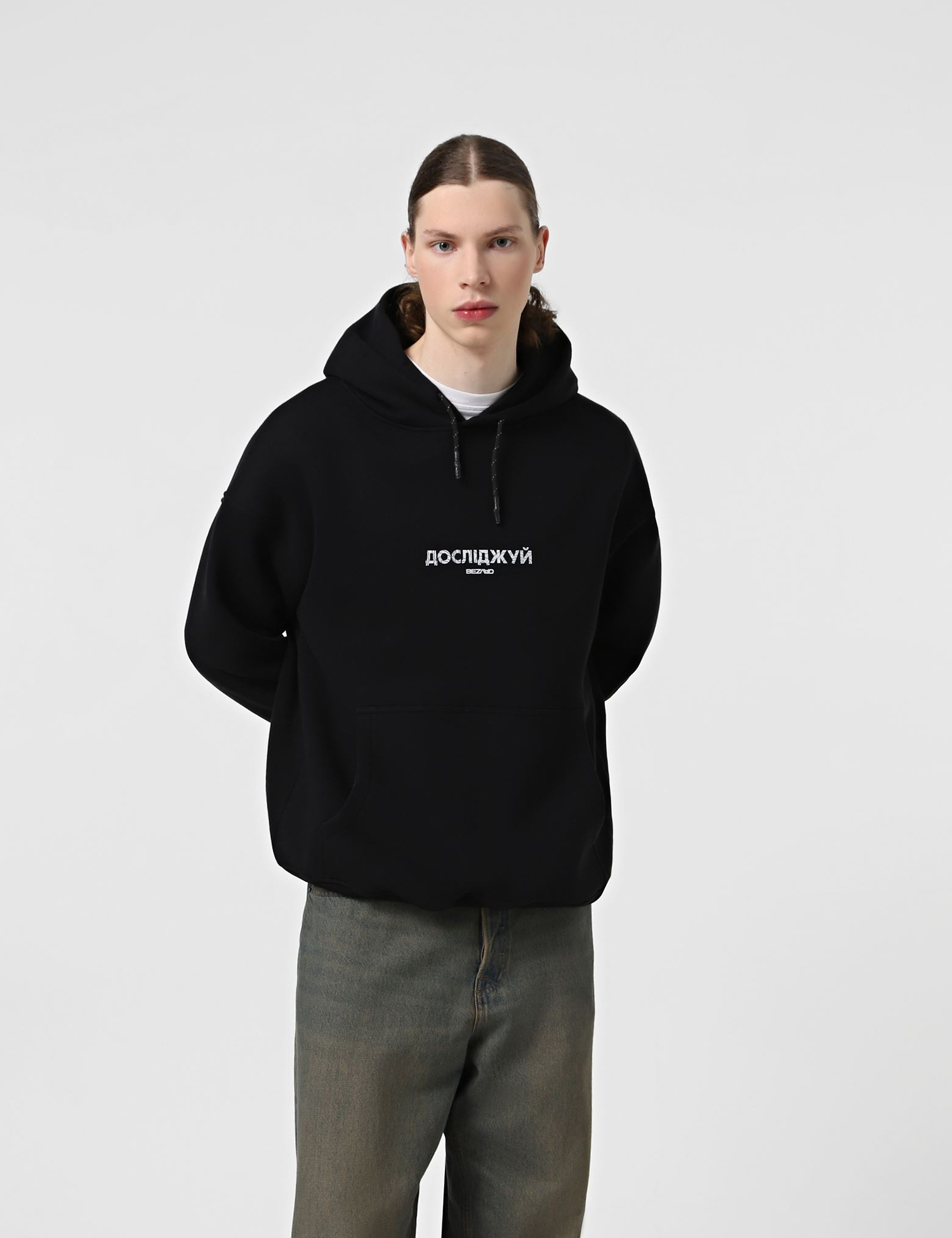 Картинка Худі чорне Поді́лля