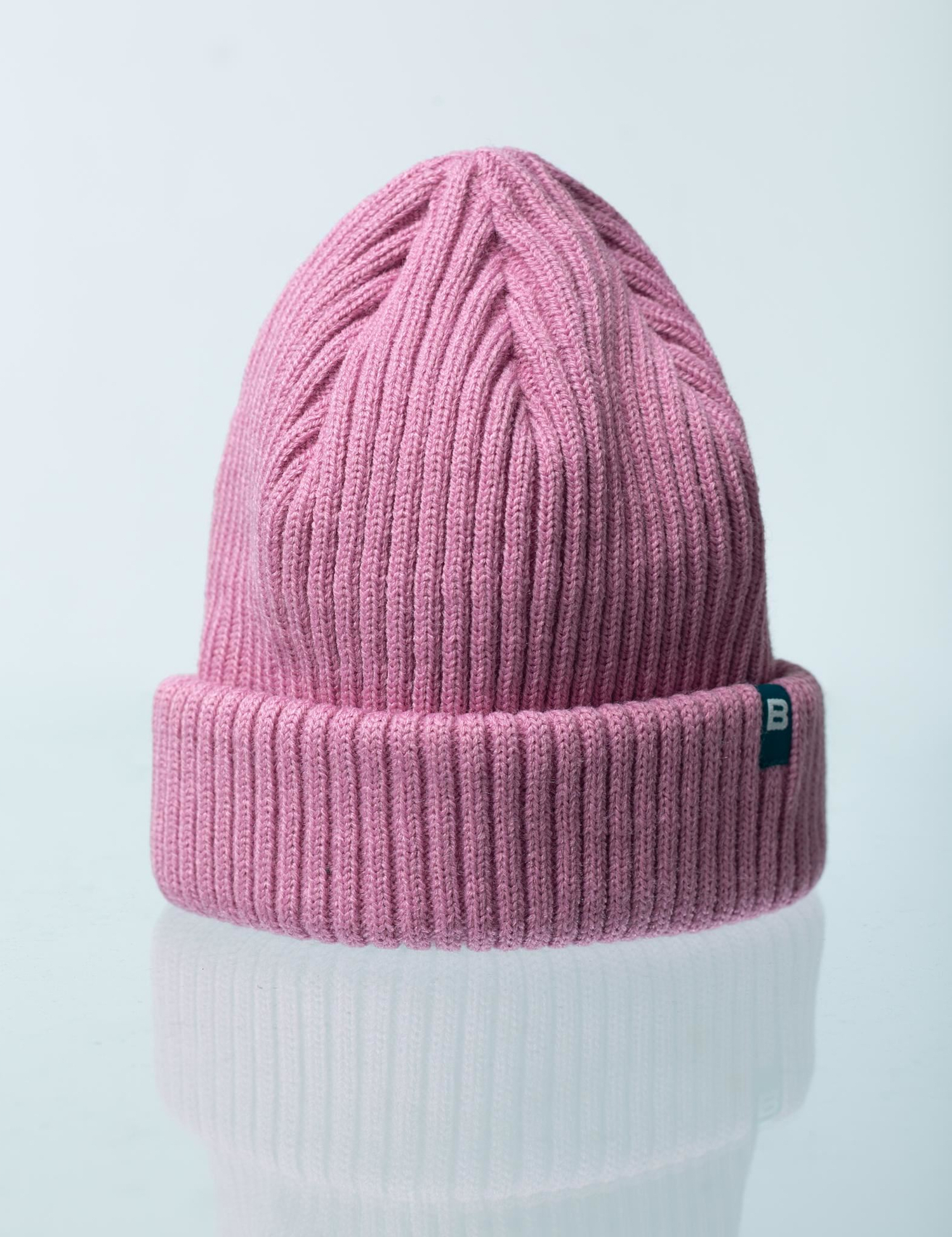 Картинка Базова рожева коротка шапка