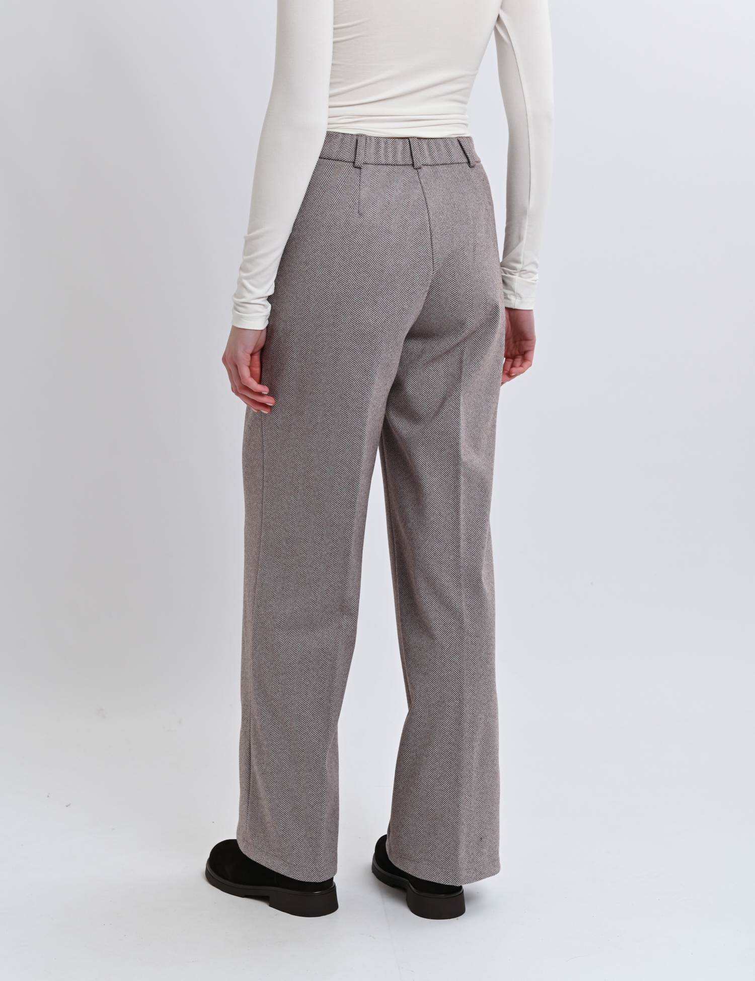 Картинка Брюки коричневі