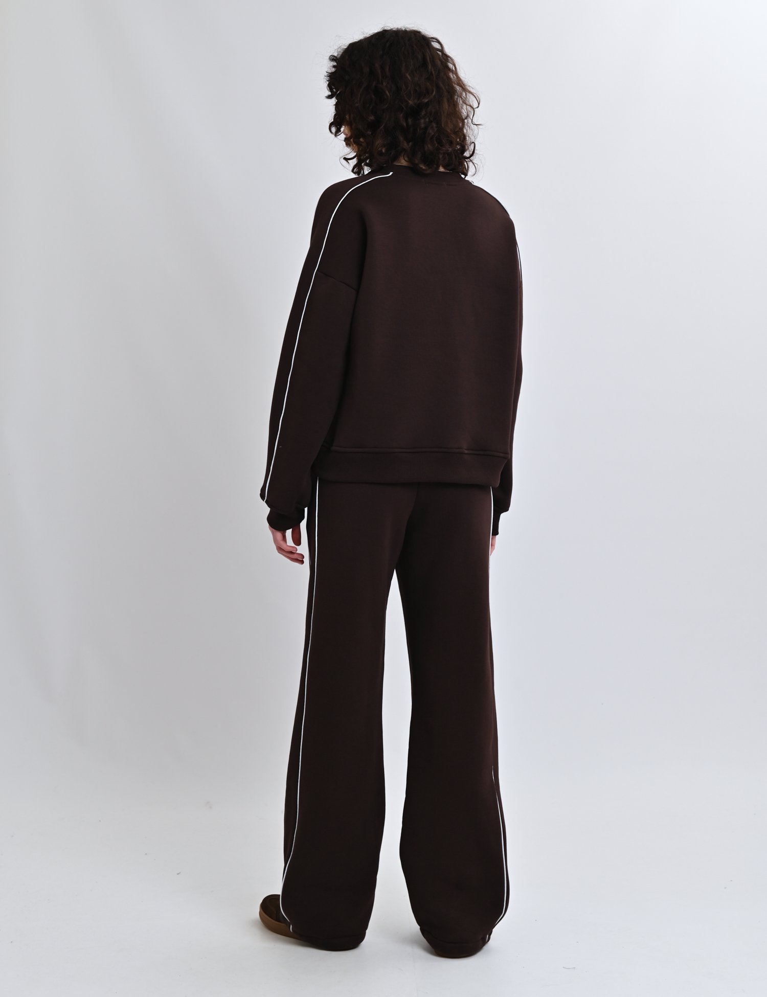 Картинка Костюм коричневий