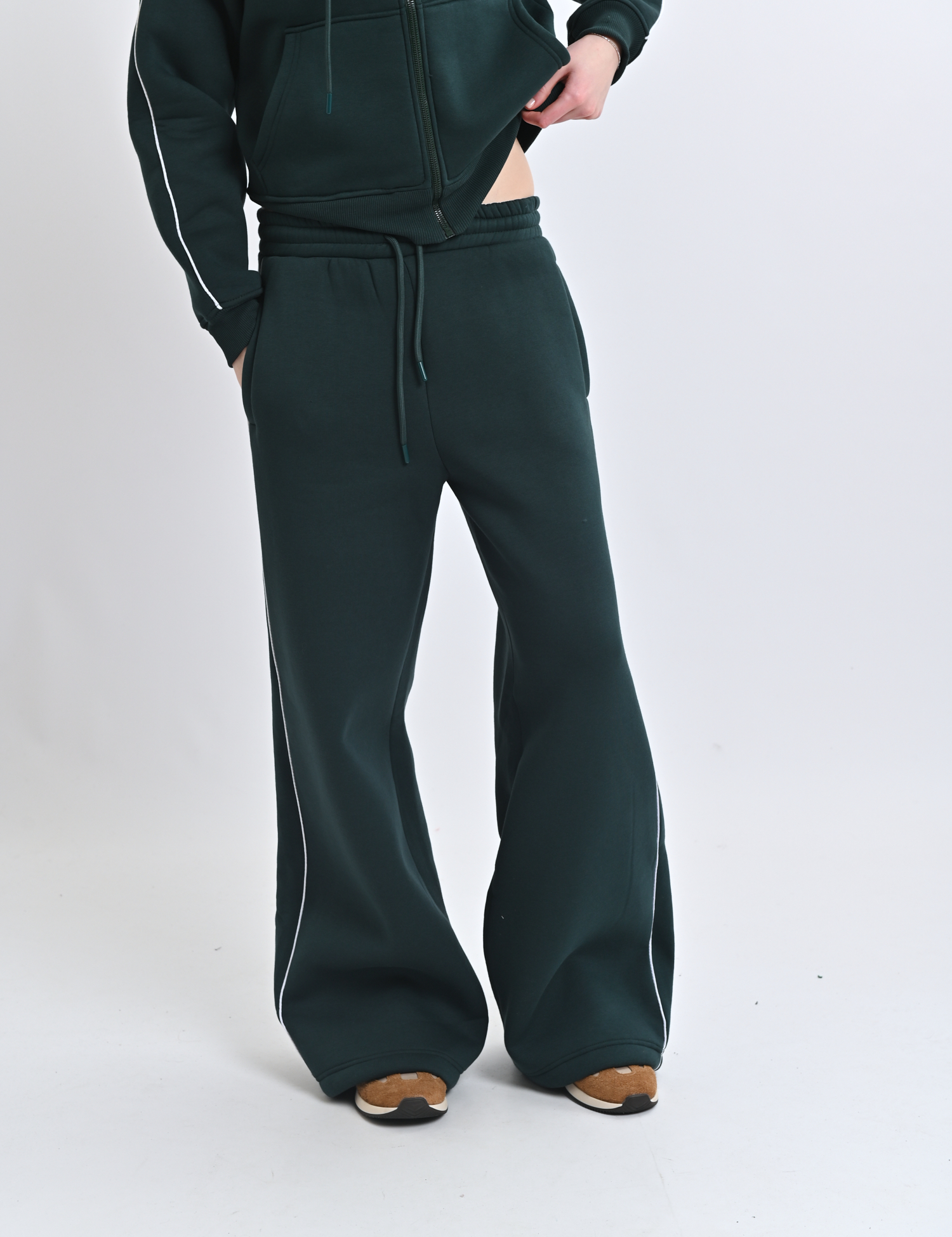 Картинка Костюм темно-зелений