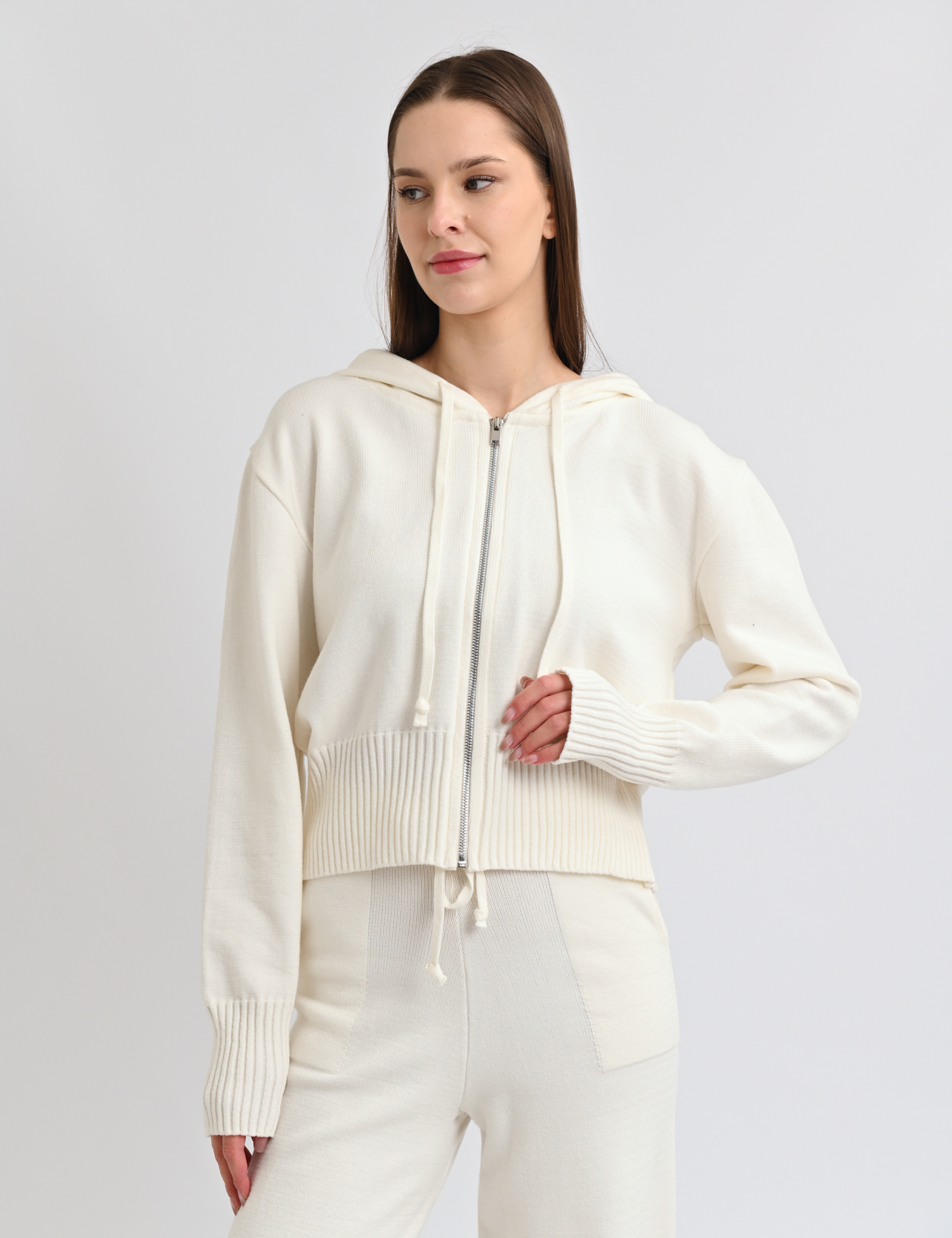 Картинка Костюм білий