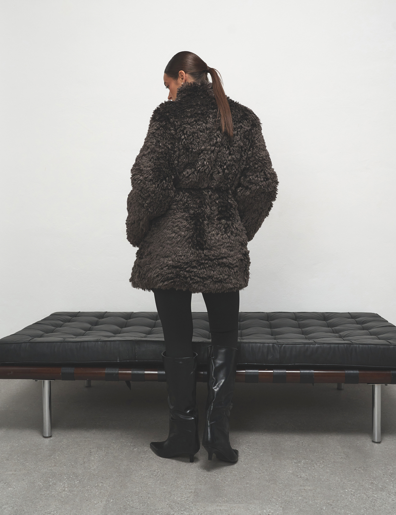 Картинка Шуба коричнева