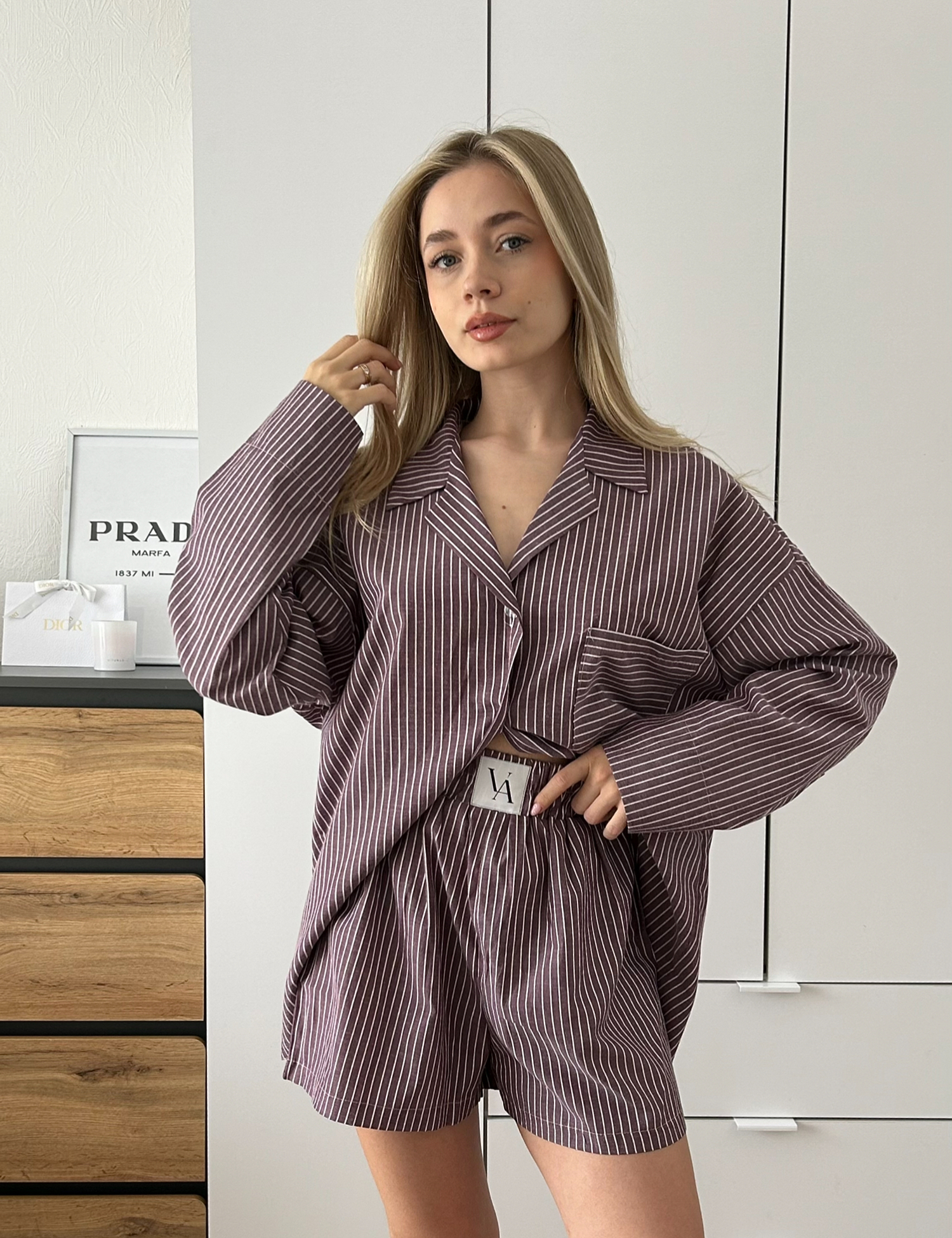 Картинка Піжама трійка у тонку білу смужку