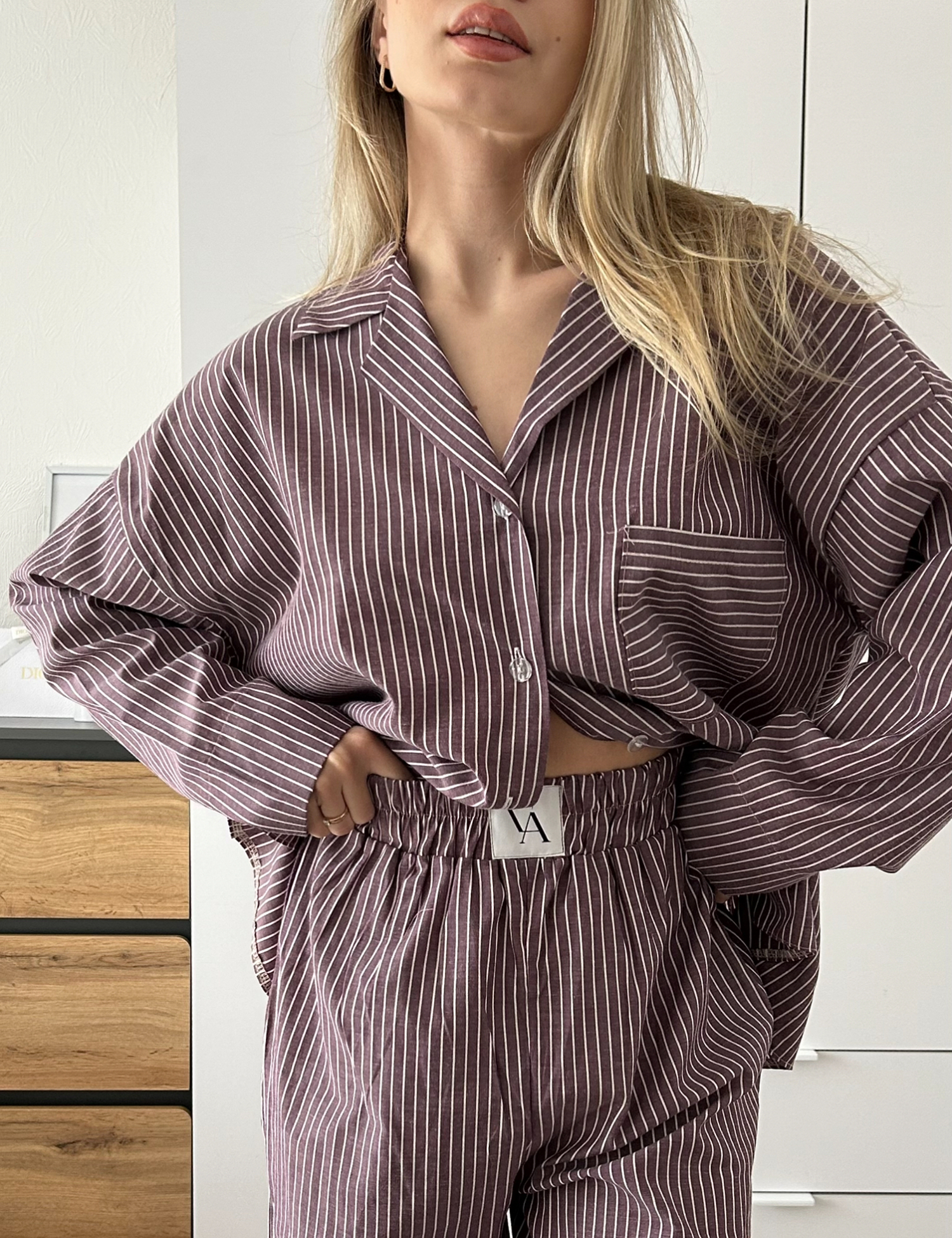 Картинка Піжама трійка у тонку білу смужку