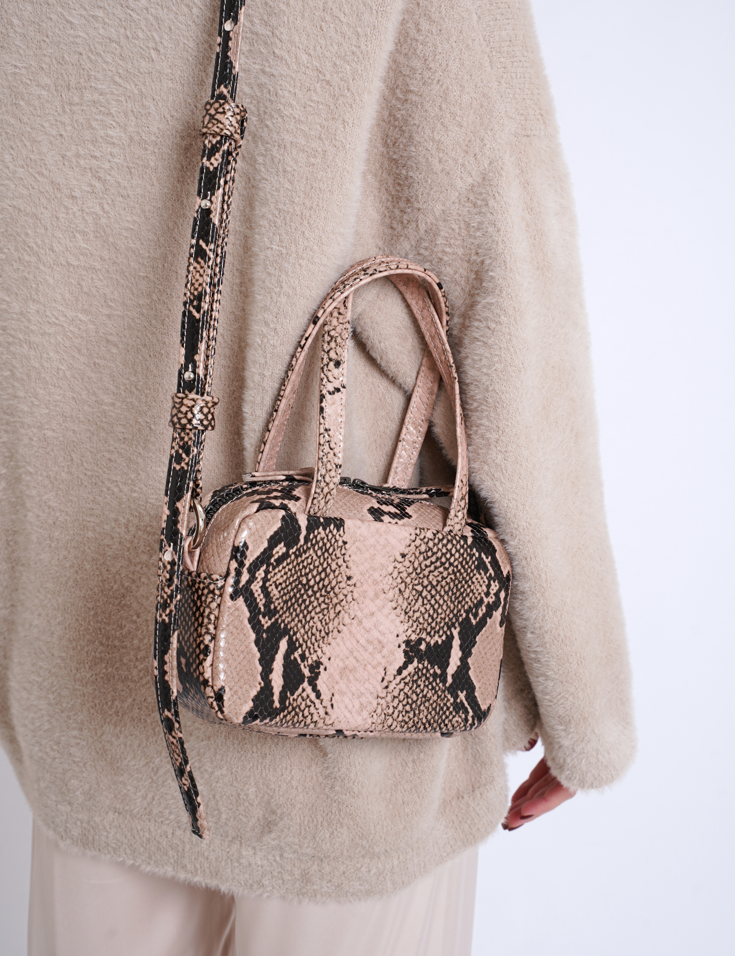Картинка Сумка зі зміїним візерунком
