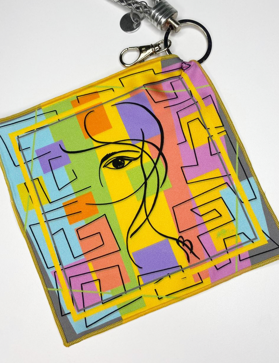 Картинка Дизайнерський брелок-хустка "Погляд"