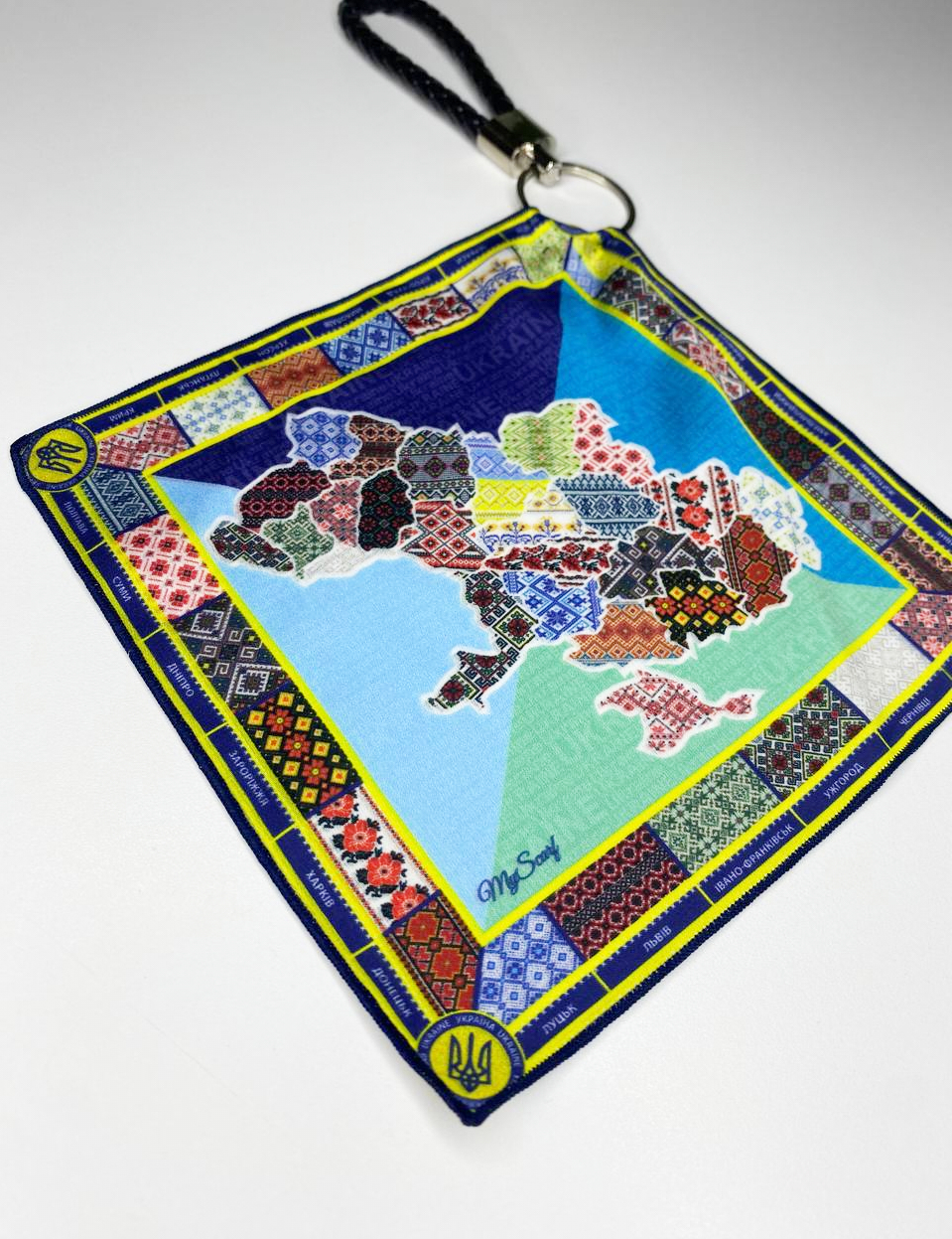 Картинка Дизайнерський брелок-хустка "Мапа України"