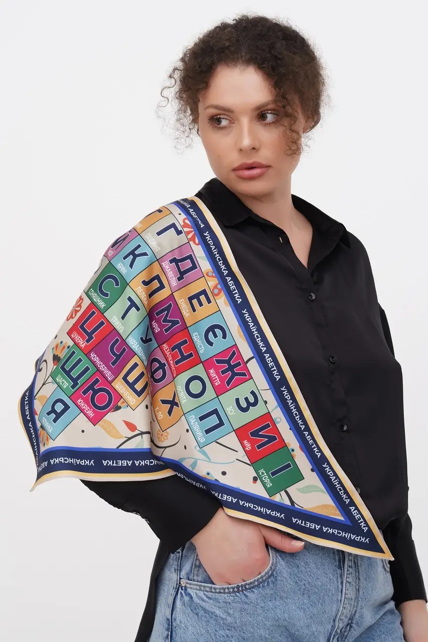Картинка Дизайнерська косинка "Українська абетка" кольорова